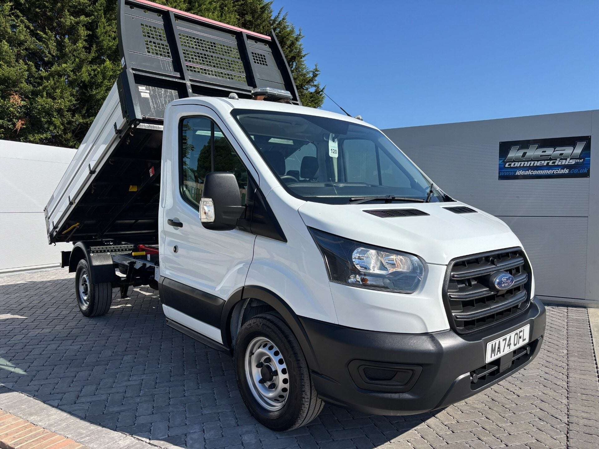 A 2024 FORD TRANSIT 350 Srw Rwd 130 ps Single Cab Tipper - Air Con A 2024 FORD TRANSIT 350 Srw Rwd 130 ps Single Cab Tipper - Air Con