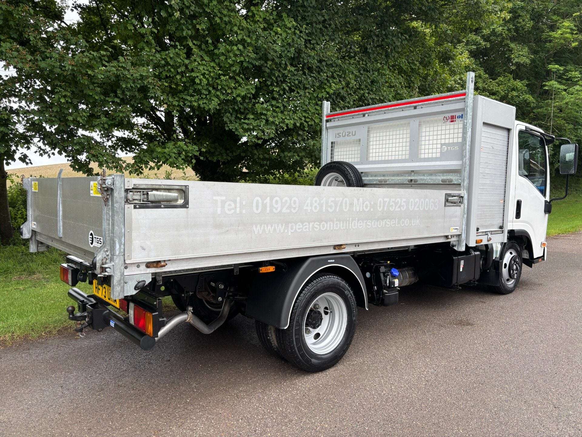 A 2023 ISUZU GRAFTER N35.125T Toolbox Tipper A 2023 ISUZU GRAFTER N35.125T Toolbox Tipper