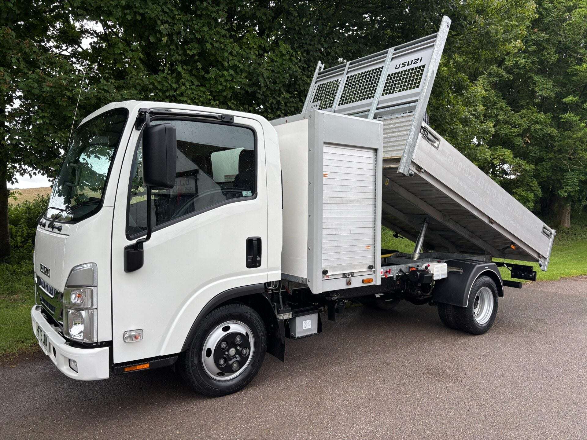 A 2023 ISUZU GRAFTER N35.125T Toolbox Tipper A 2023 ISUZU GRAFTER N35.125T Toolbox Tipper