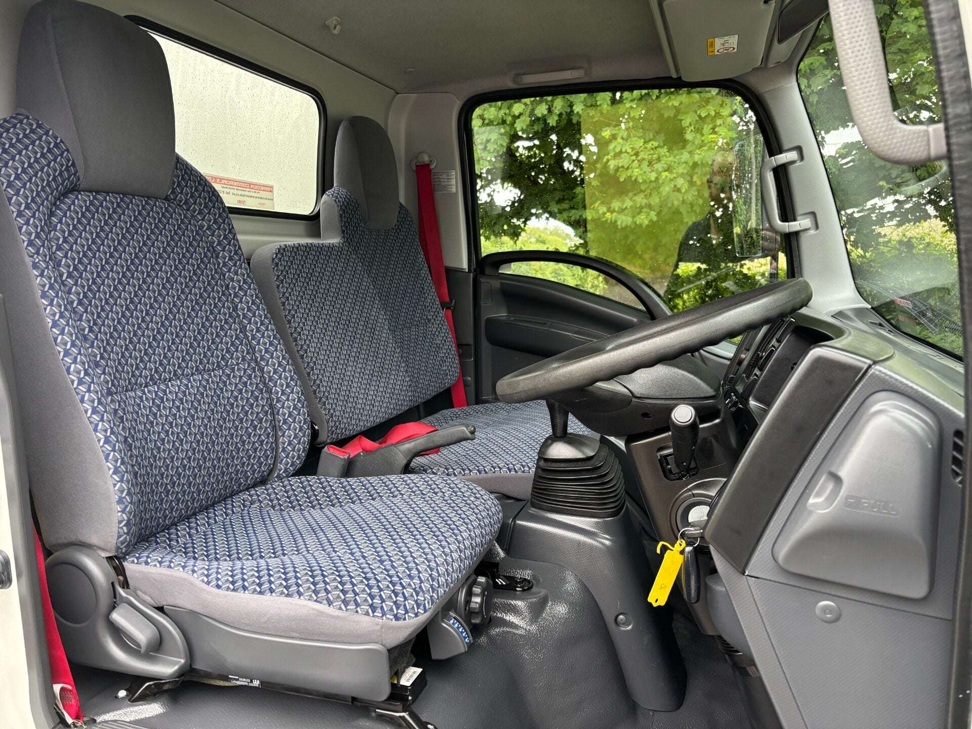 A 2023 ISUZU GRAFTER N35.125T Toolbox Tipper A 2023 ISUZU GRAFTER N35.125T Toolbox Tipper