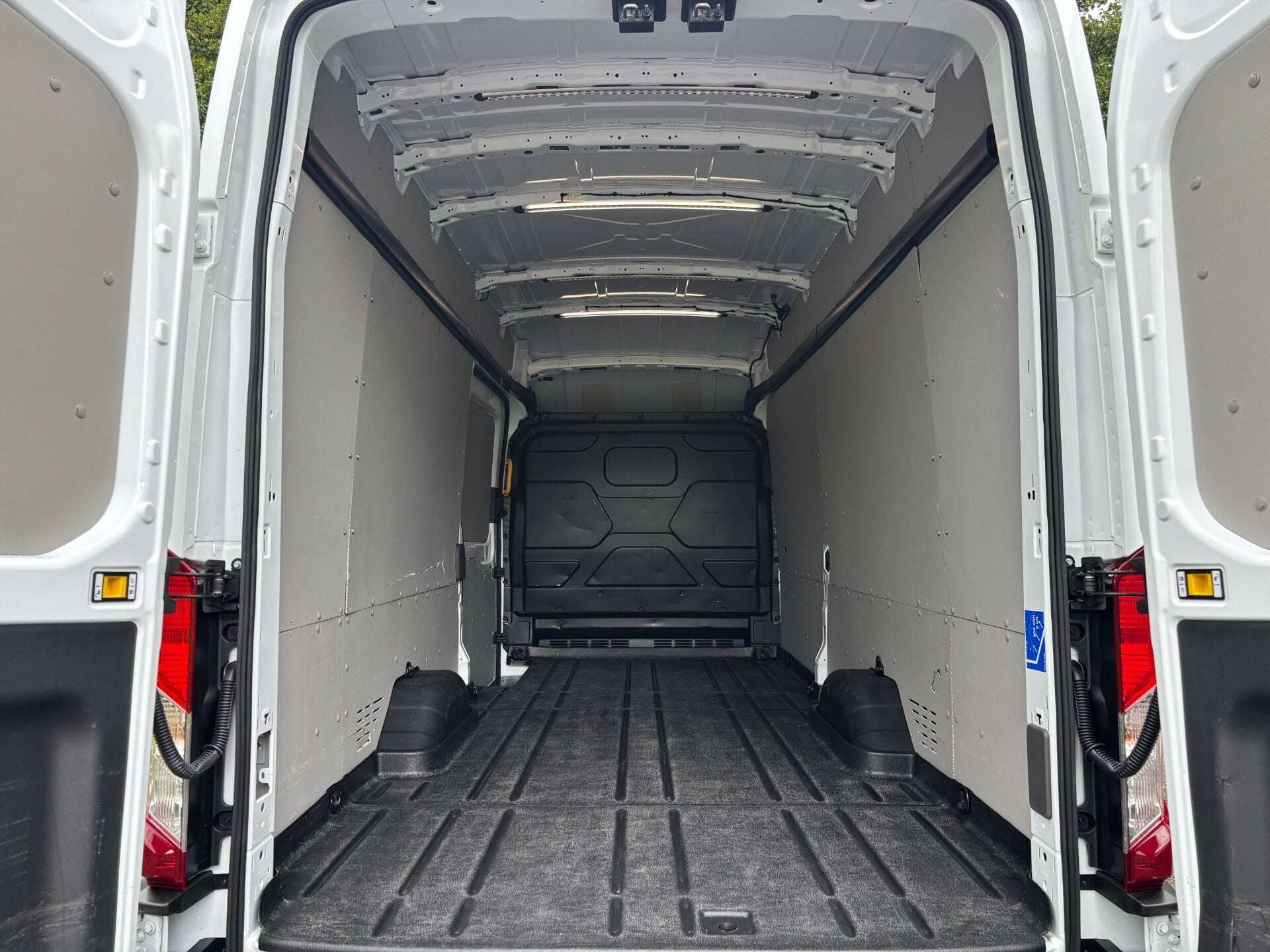 2025 FORD TRANSIT 2025 FORD TRANSIT