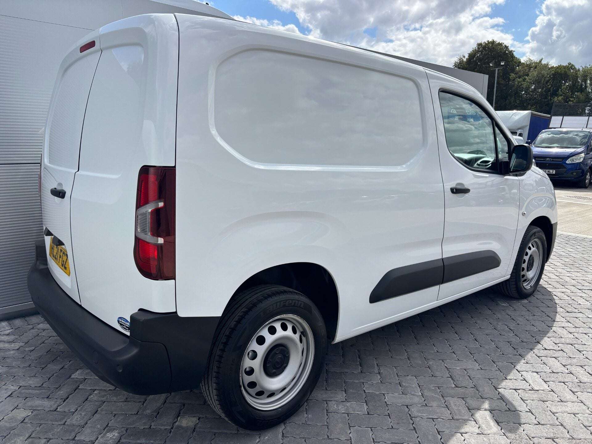 A 2021 VAUXHALL COMBO L1H1 2300 100 ps Dynamic Panel Van - No VAT A 2021 VAUXHALL COMBO L1H1 2300 100 ps Dynamic Panel Van - No VAT