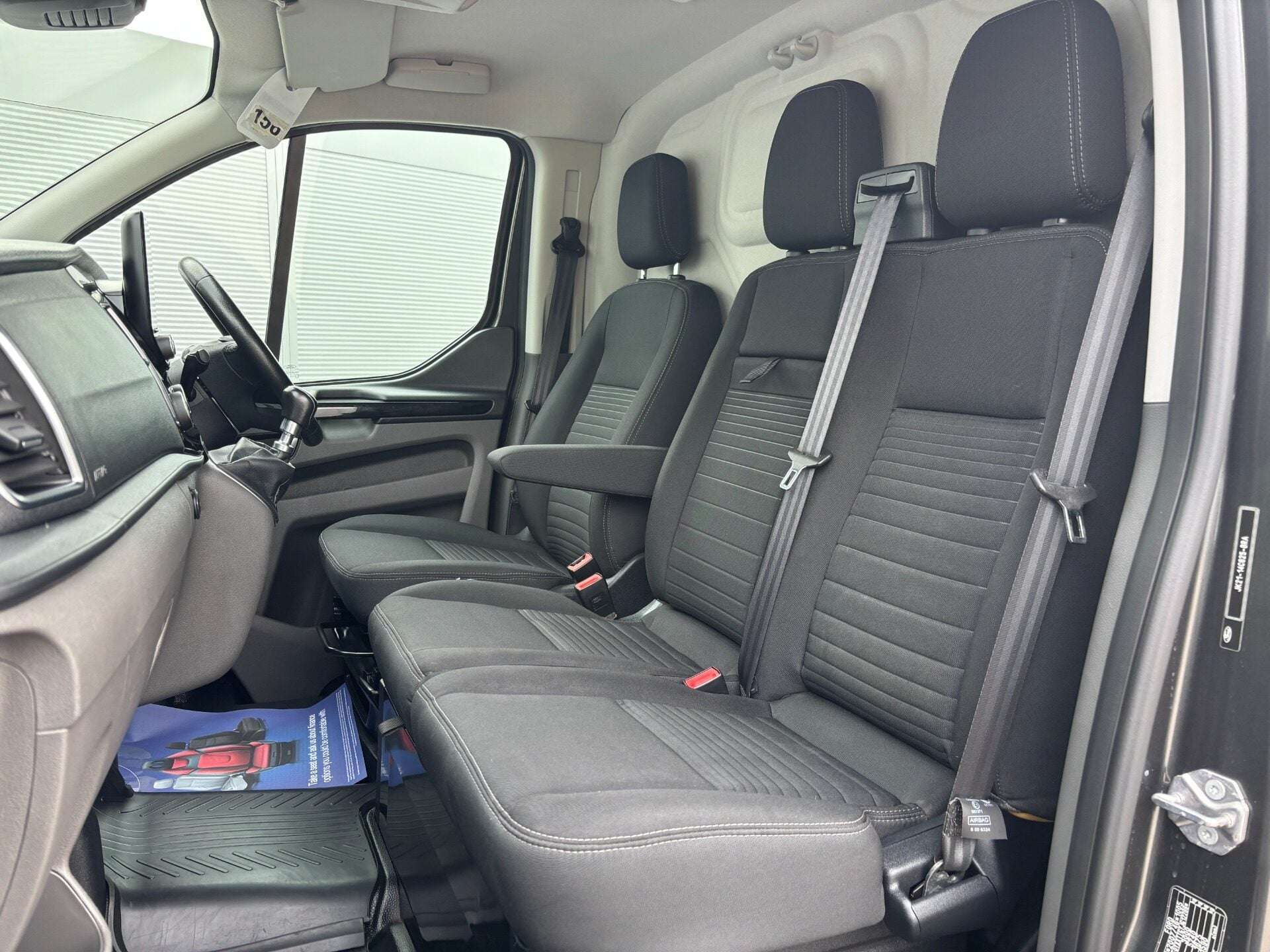 A 2019 FORD TRANSIT CUSTOM 300 L2 H2 Limited 130 ps Panel Van A 2019 FORD TRANSIT CUSTOM 300 L2 H2 Limited 130 ps Panel Van
