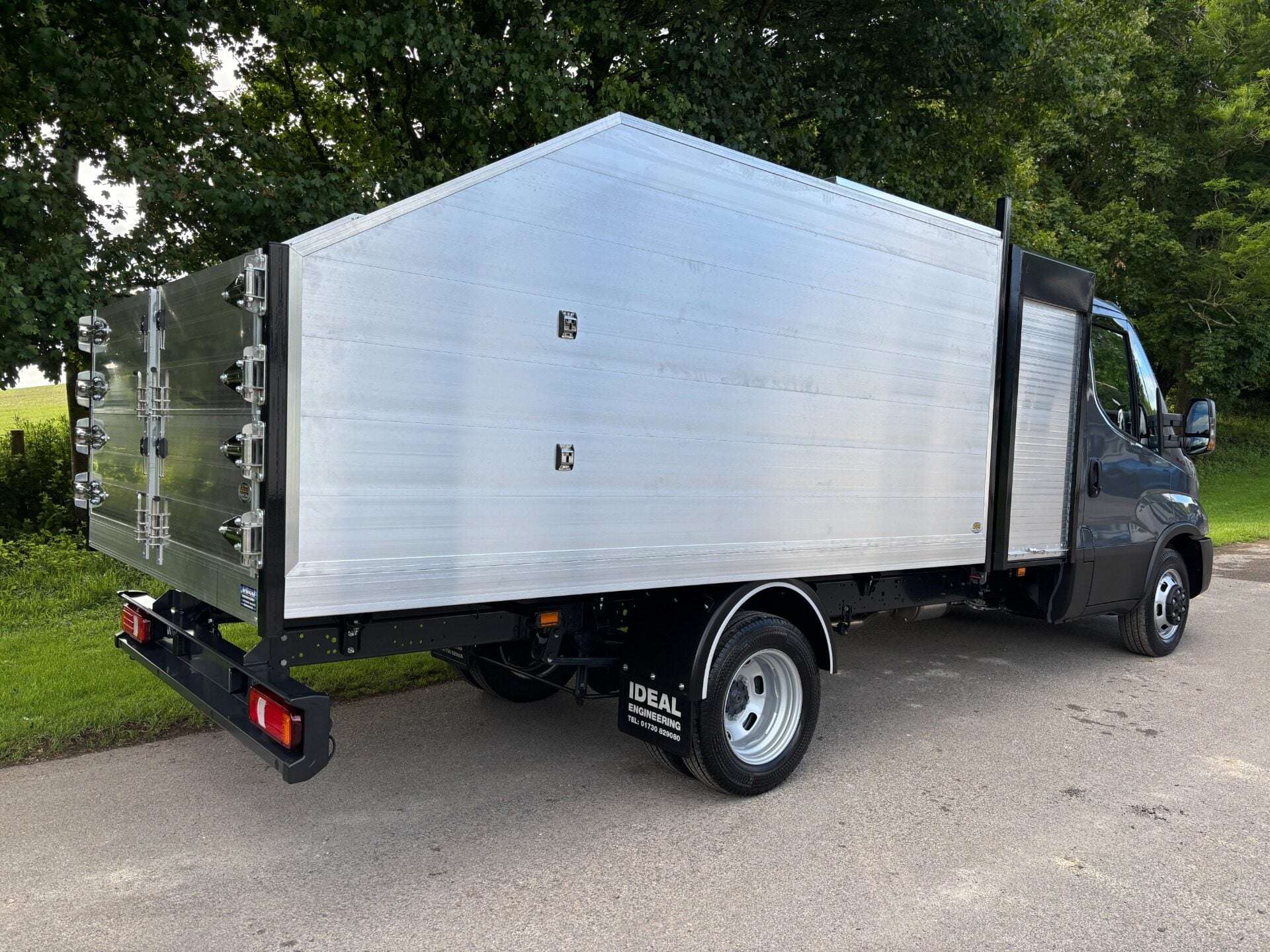 A 2026 IVECO DAILY 35C18H 3750WB Arborous Toolbox Tipper - Comfort Pack A 2026 IVECO DAILY 35C18H 3750WB Arborous Toolbox Tipper - Comfort Pack