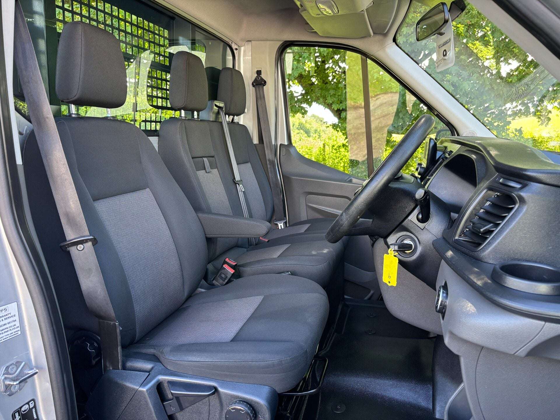 A 2020 FORD TRANSIT 350 Srw L2 130 ps Single Cab Tipper with Air Conditioning A 2020 FORD TRANSIT 350 Srw L2 130 ps Single Cab Tipper with Air Conditioning