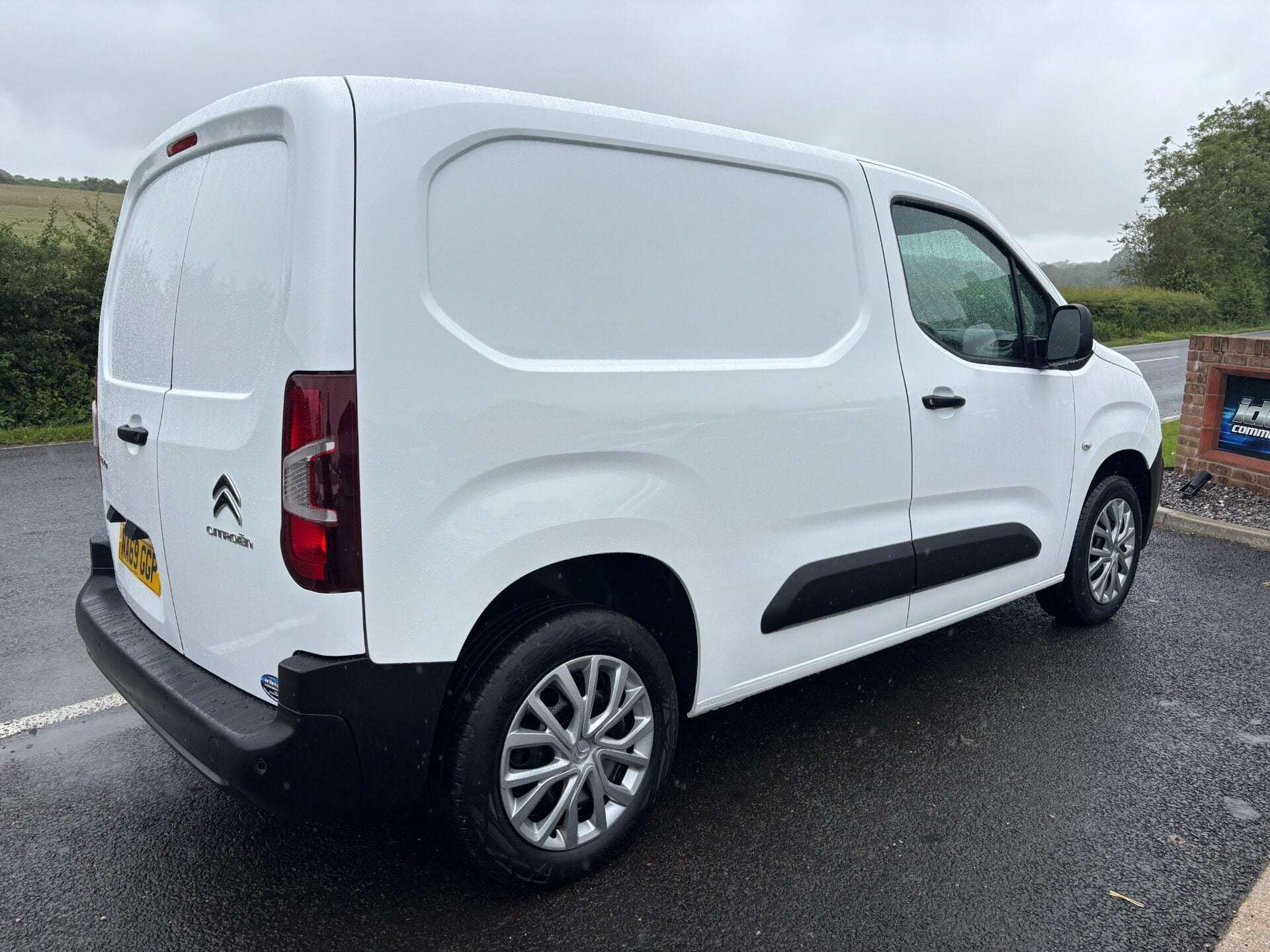 A 2019 CITROEN BERLINGO 1000 Enterprise M 130 ps BlueHdi EAT8 Panel Van A 2019 CITROEN BERLINGO 1000 Enterprise M 130 ps BlueHdi EAT8 Panel Van