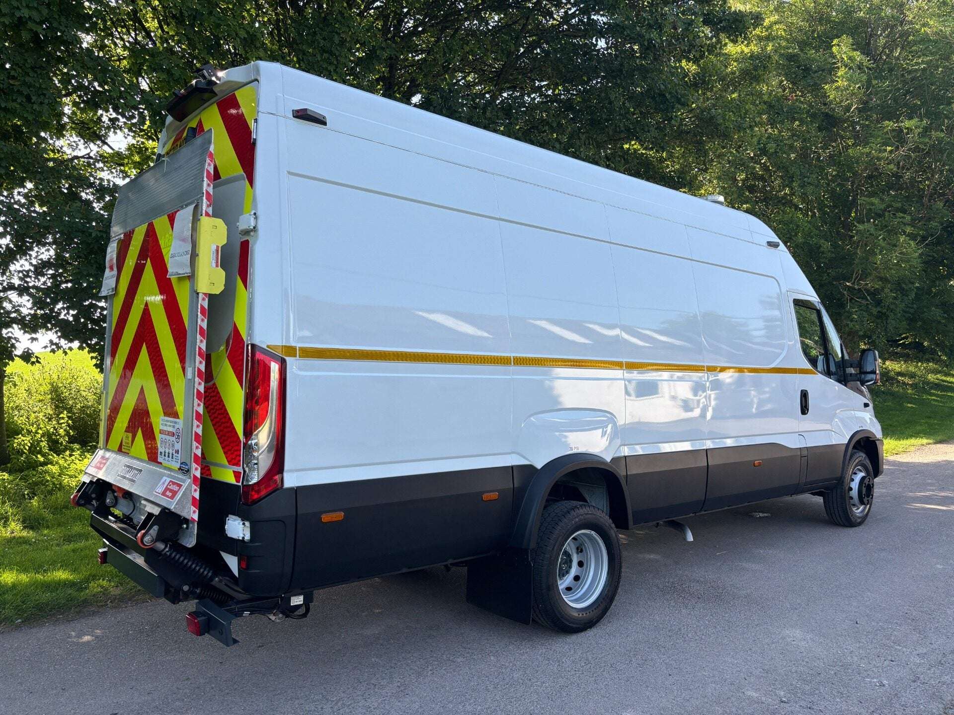 A 2020 IVECO DAILY 70C18V Welfare/Workshop Van - Air Conditioning A 2020 IVECO DAILY 70C18V Welfare/Workshop Van - Air Conditioning