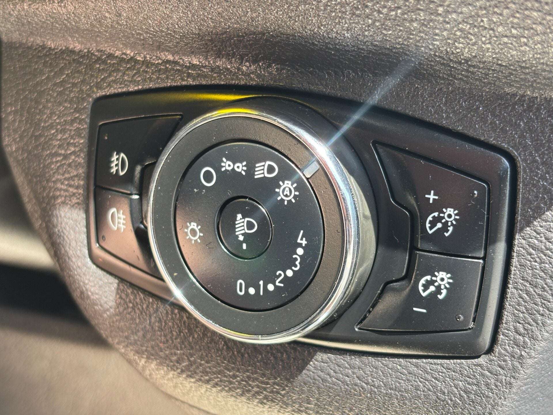 2018 FORD TRANSIT COURIER 2018 FORD TRANSIT COURIER