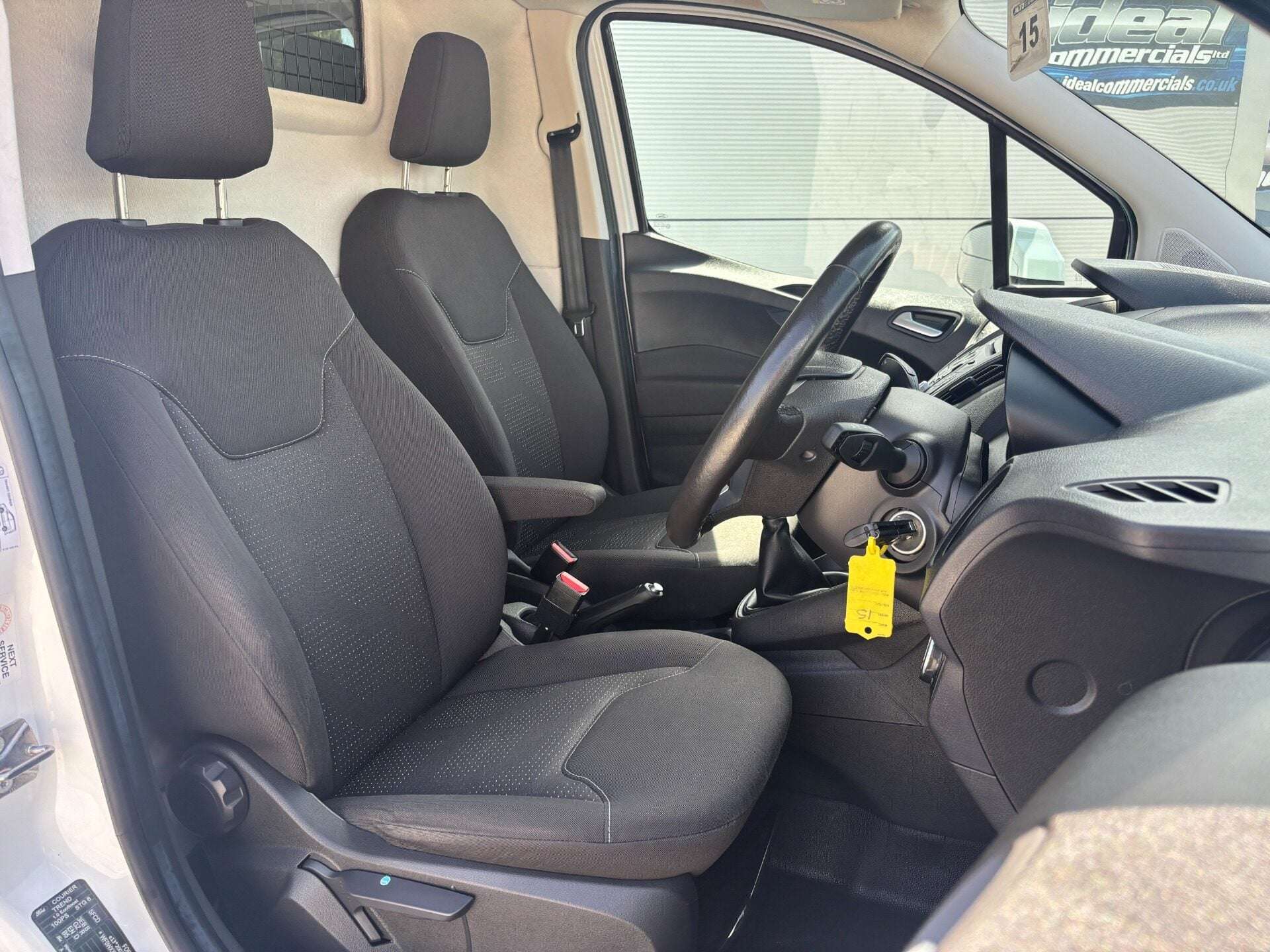 A 2018 FORD TRANSIT COURIER Trend 1.0 Ecoboost 100ps Panel Van - Tailgate / Air Con A 2018 FORD TRANSIT COURIER Trend 1.0 Ecoboost 100ps Panel Van - Tailgate / Air Con