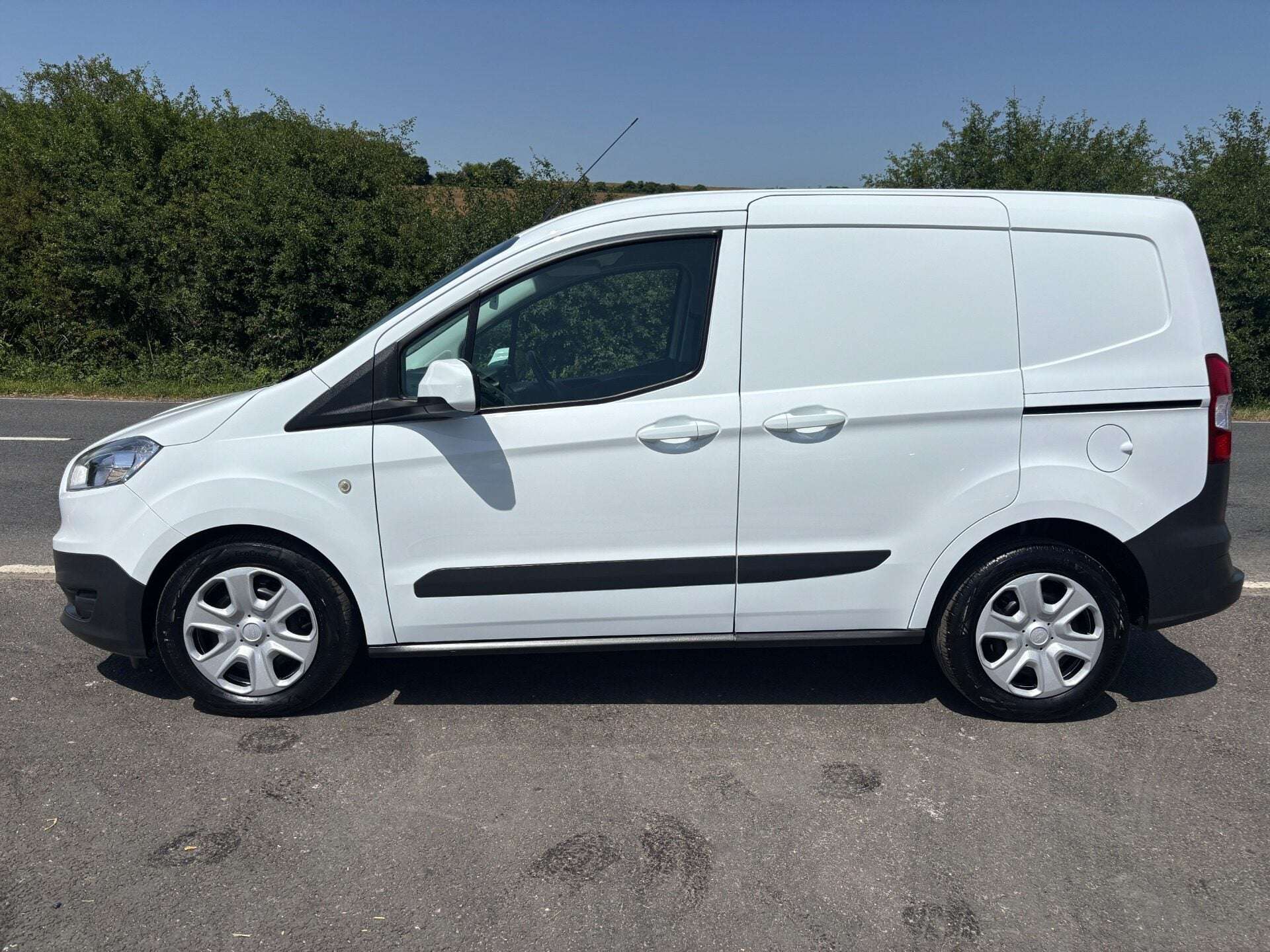 2018 FORD TRANSIT COURIER 2018 FORD TRANSIT COURIER