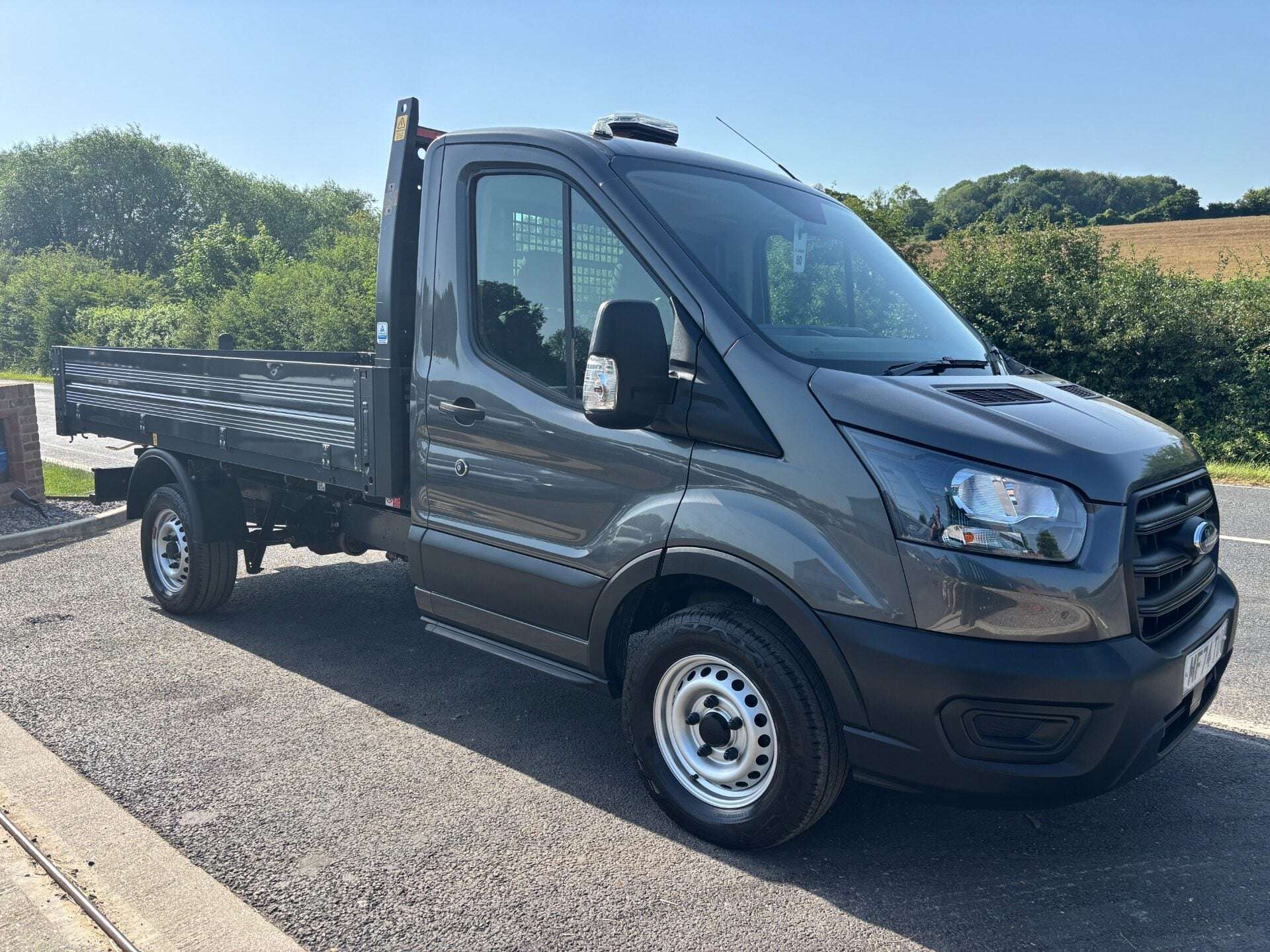 A 2024 FORD TRANSIT 350 Srw L2 130 ps Single Cab Tipper - Air Con A 2024 FORD TRANSIT 350 Srw L2 130 ps Single Cab Tipper - Air Con