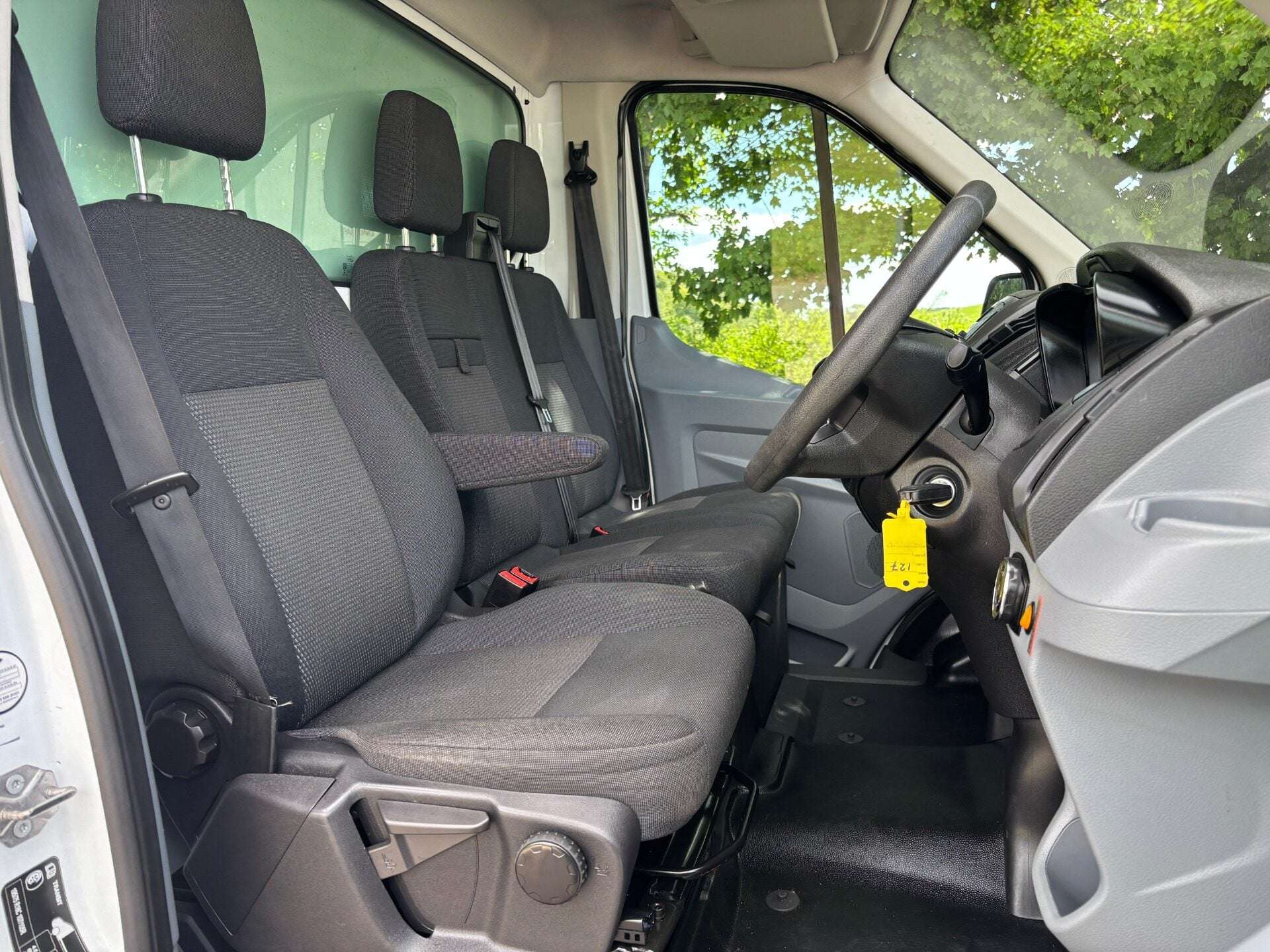 A 2017 FORD TRANSIT 350 L4 Drw 130 ps Luton with Tail Lift A 2017 FORD TRANSIT 350 L4 Drw 130 ps Luton with Tail Lift