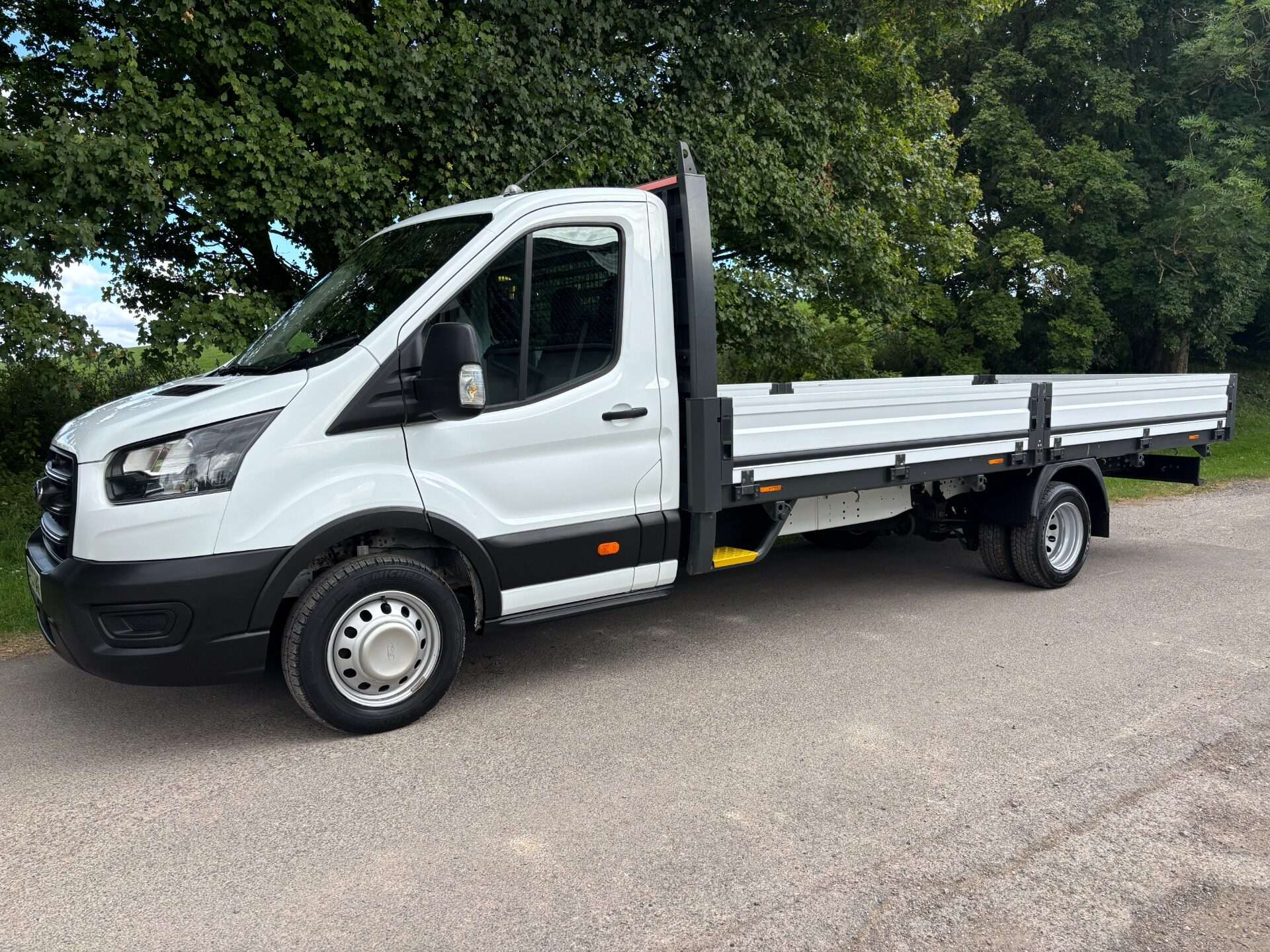 A 2023 FORD TRANSIT 350 Drw L5 130 ps Dropside Truck - 5.2m Internal Length A 2023 FORD TRANSIT 350 Drw L5 130 ps Dropside Truck - 5.2m Internal Length