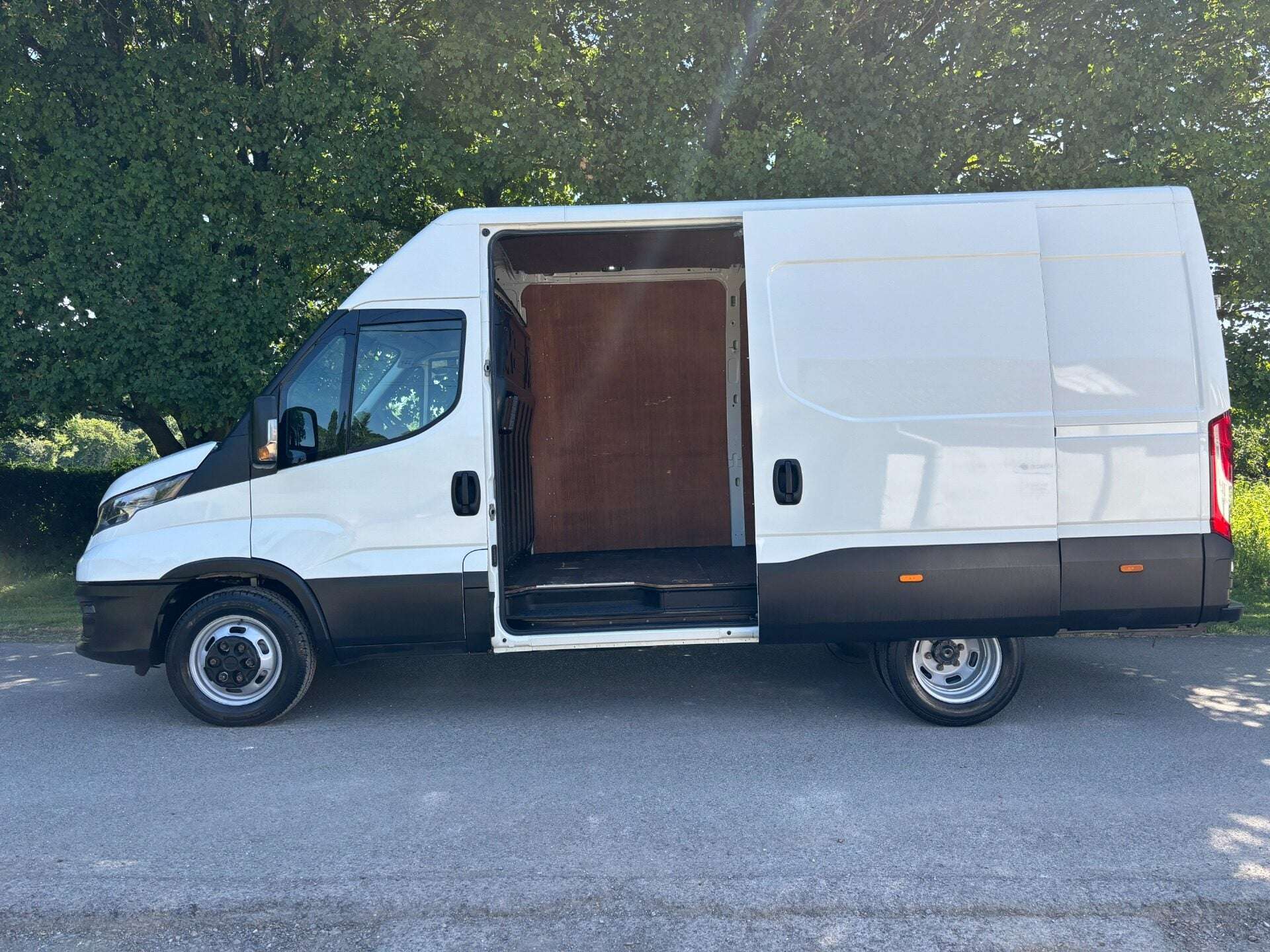 2021 IVECO DAILY 2021 IVECO DAILY