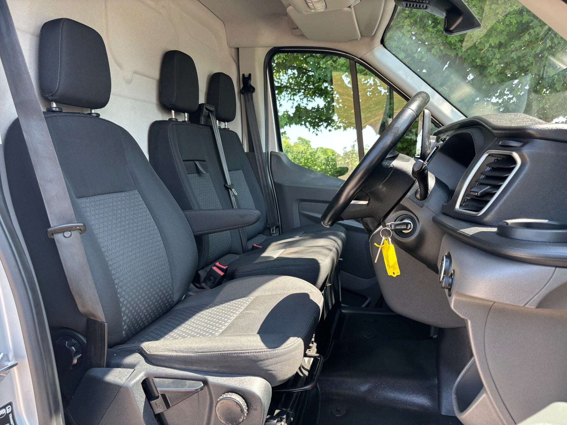 A 2021 FORD TRANSIT 350 L4 H3 185ps Limited Panel Van - No VAT A 2021 FORD TRANSIT 350 L4 H3 185ps Limited Panel Van - No VAT