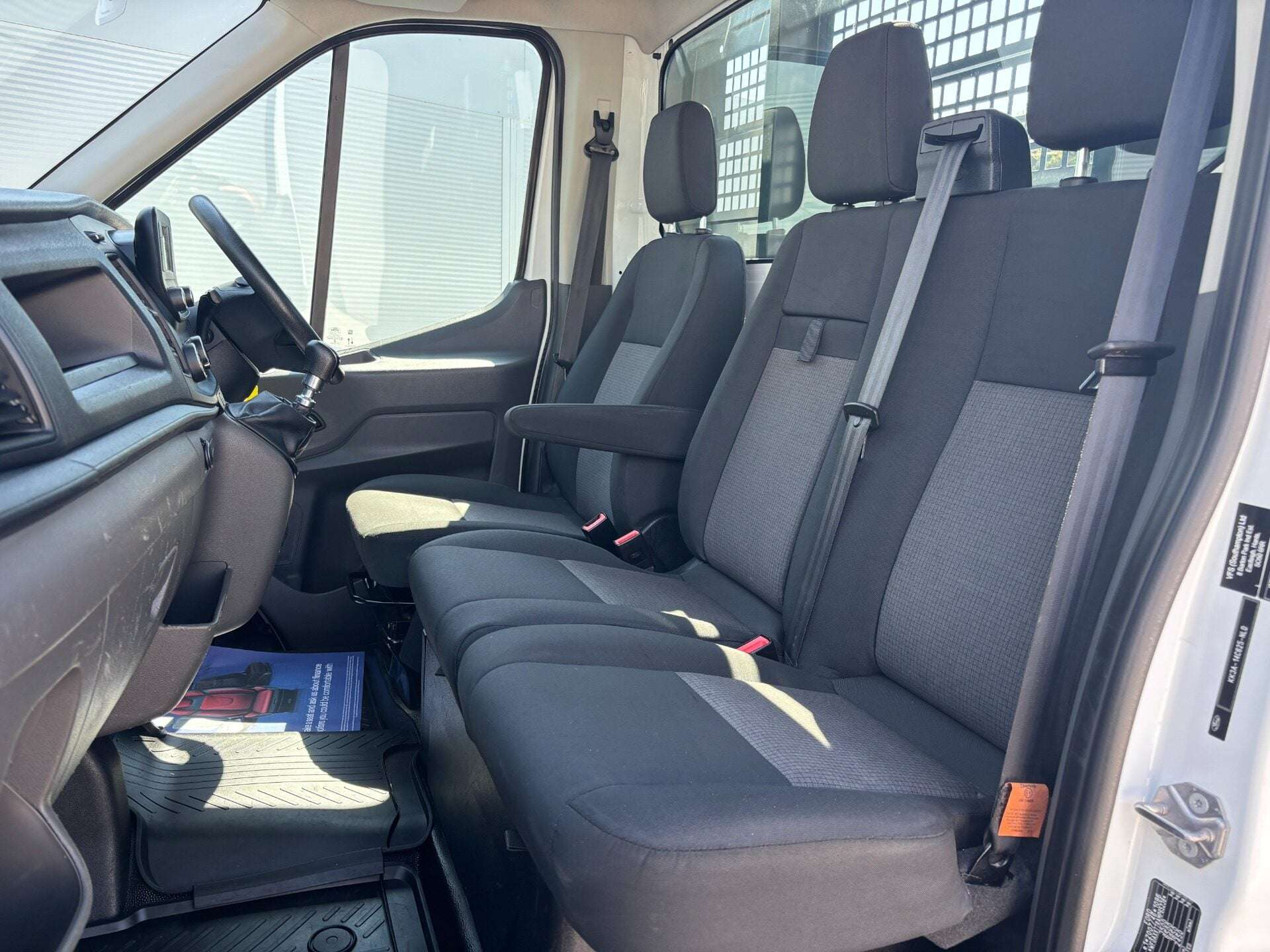 A 2021 FORD TRANSIT 350 Drw L2 130 ps Single Cab Tipper A 2021 FORD TRANSIT 350 Drw L2 130 ps Single Cab Tipper