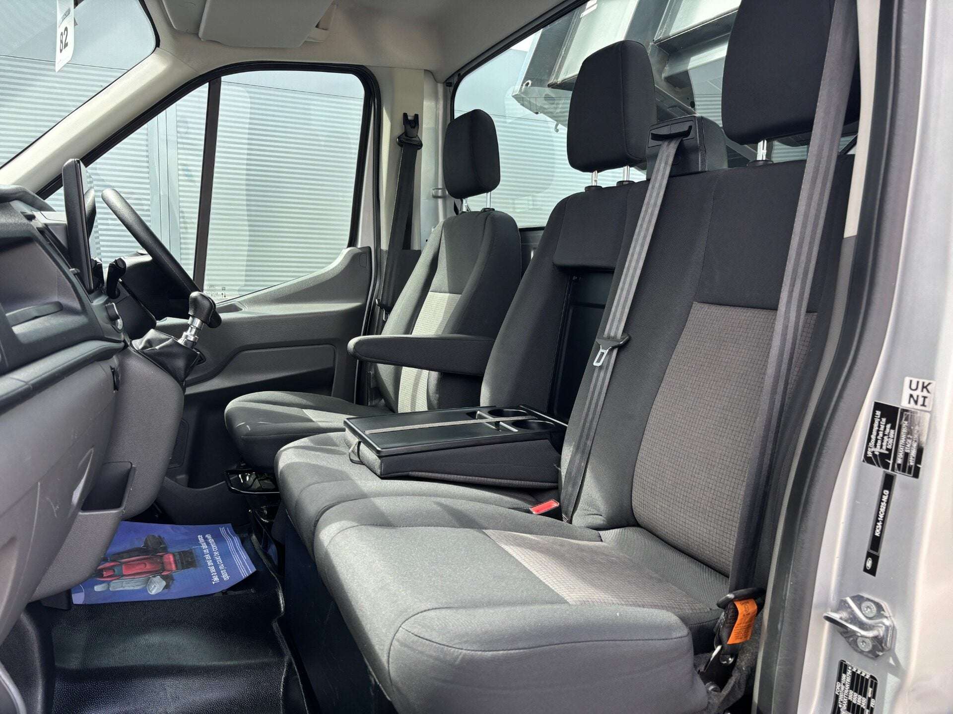 A 2022 FORD TRANSIT 350 Drw L2 130 ps Single Cab Tipper - Air Con / Sat Nav / Tow Axle A 2022 FORD TRANSIT 350 Drw L2 130 ps Single Cab Tipper - Air Con / Sat Nav / Tow Axle
