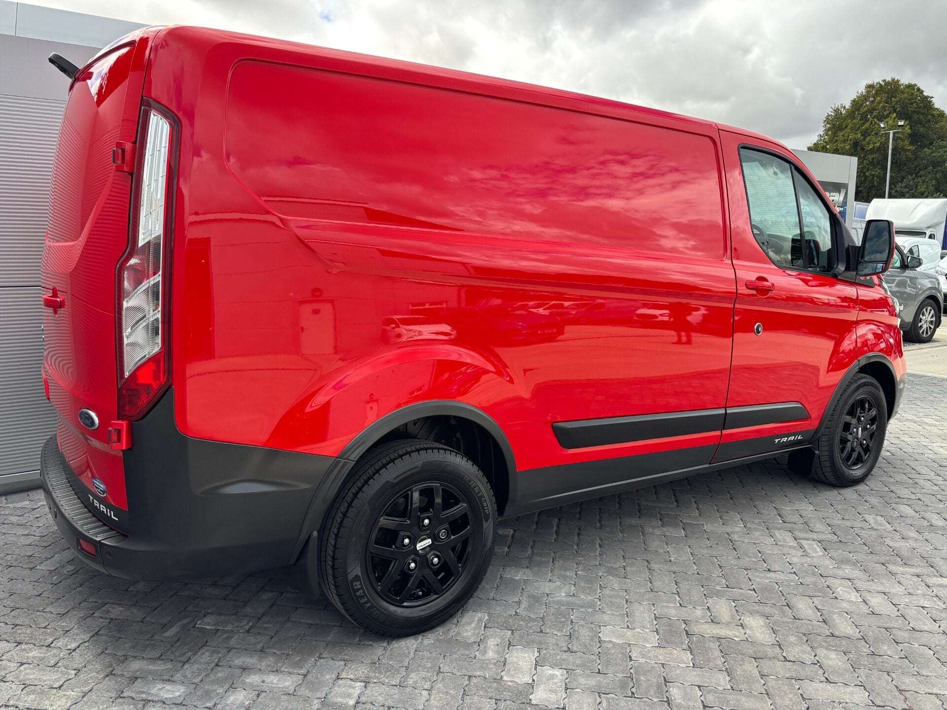 A 2021 FORD TRANSIT CUSTOM 300 L1 Trail 130ps Panel Van - No VAT A 2021 FORD TRANSIT CUSTOM 300 L1 Trail 130ps Panel Van - No VAT