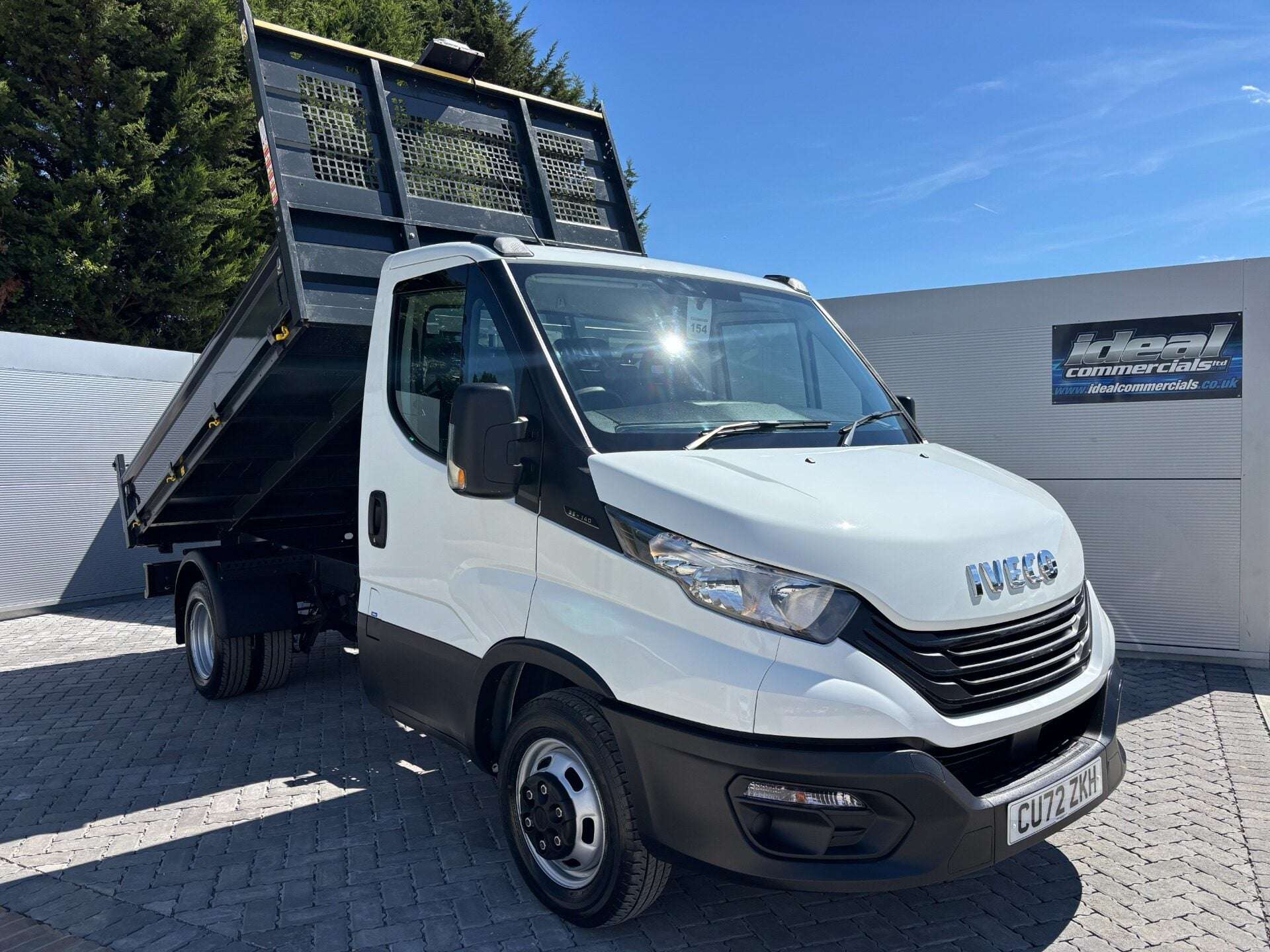 A 2022 IVECO DAILY 35C14 Single Cab Tipper A 2022 IVECO DAILY 35C14 Single Cab Tipper