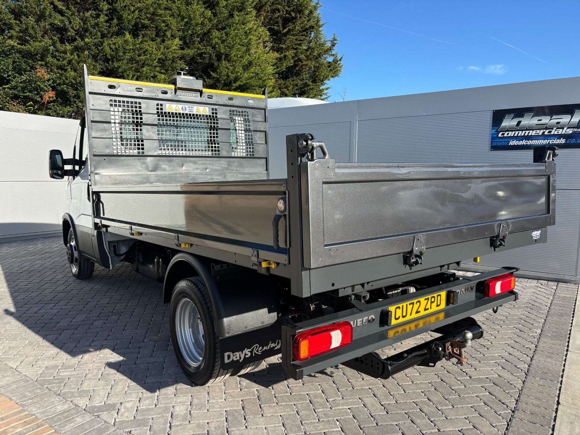 A 2022 IVECO DAILY 35C14 Single Cab Tipper A 2022 IVECO DAILY 35C14 Single Cab Tipper