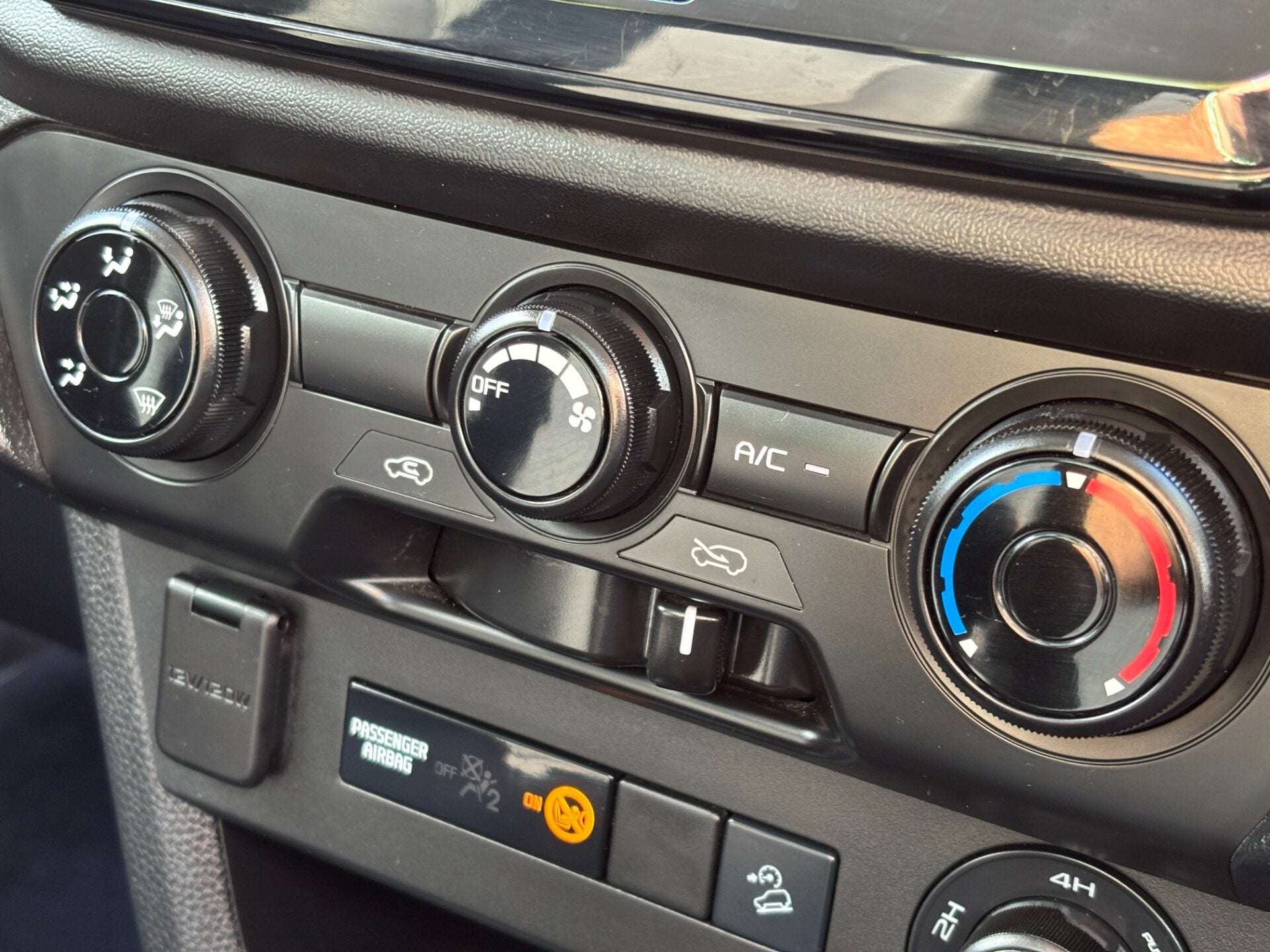 2021 ISUZU D-MAX 2021 ISUZU D-MAX