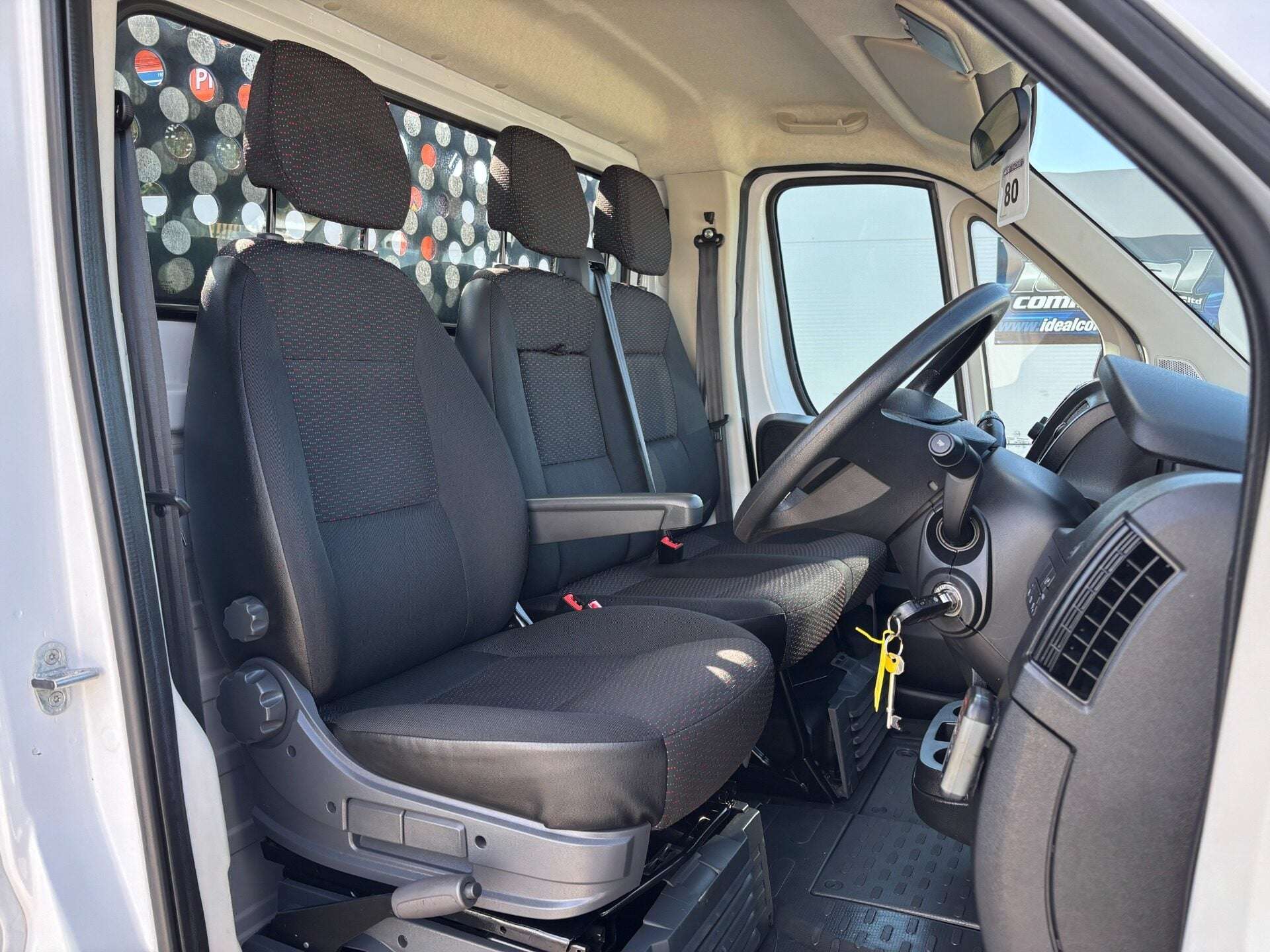 A 2022 CITROEN RELAY 35 L3 140 ps Dropside - PH110 Crane - Air Con A 2022 CITROEN RELAY 35 L3 140 ps Dropside - PH110 Crane - Air Con