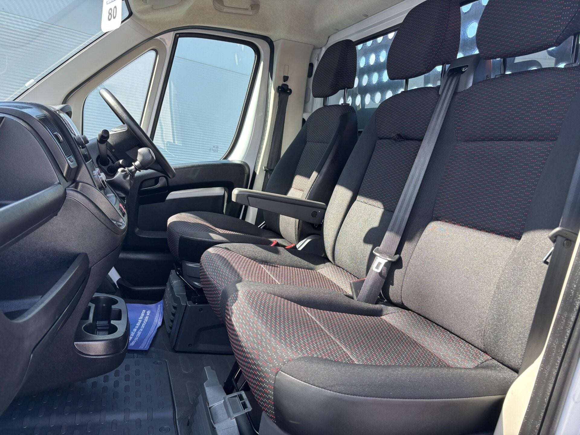 A 2022 CITROEN RELAY 35 L3 140 ps Dropside - PH110 Crane - Air Con A 2022 CITROEN RELAY 35 L3 140 ps Dropside - PH110 Crane - Air Con