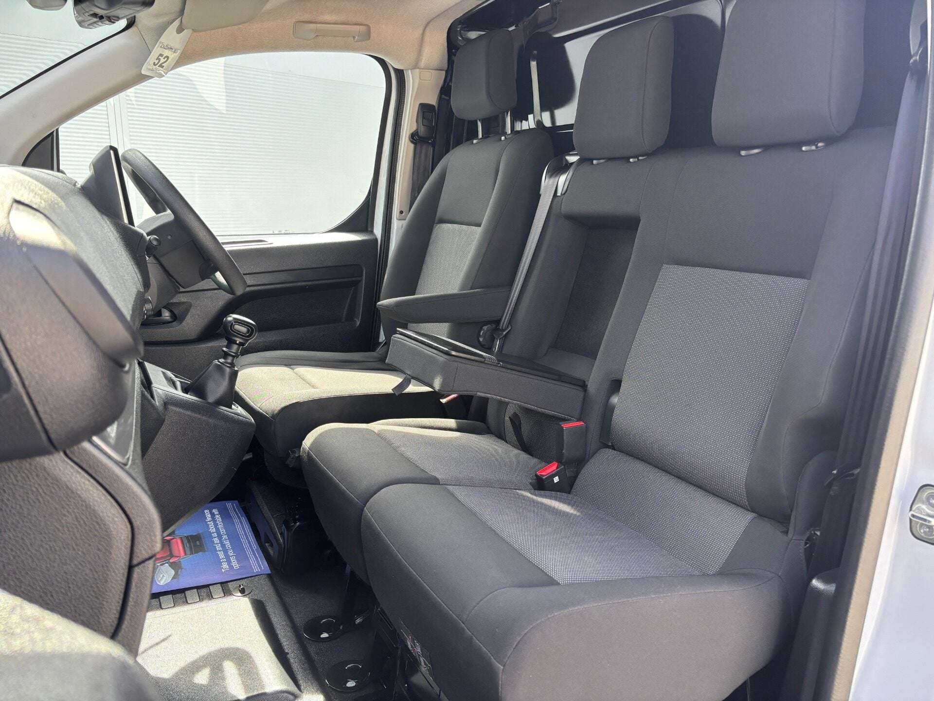 A 2024 CITROEN DISPATCH 120 ps Driver XL Panel Van A 2024 CITROEN DISPATCH 120 ps Driver XL Panel Van