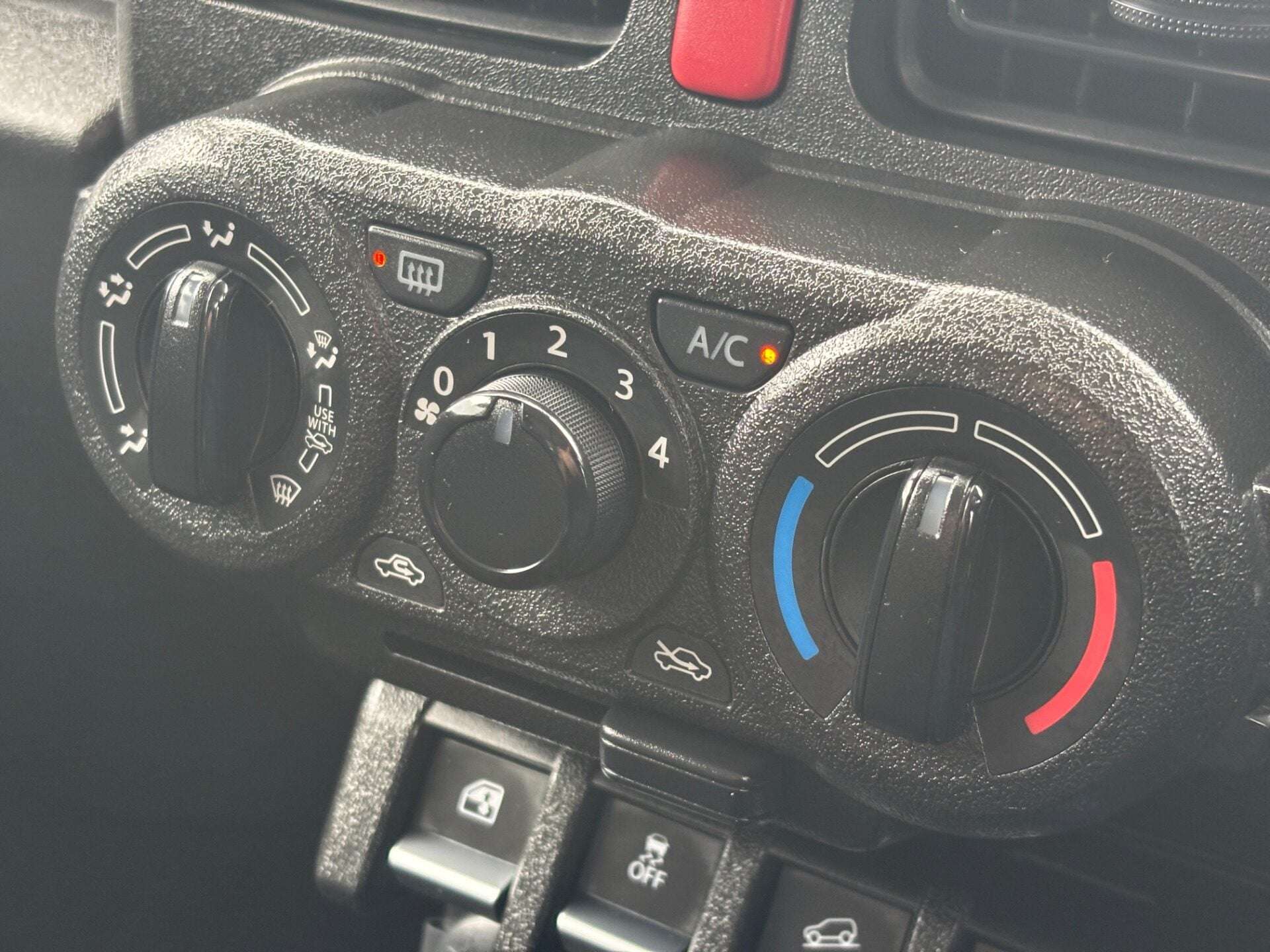 2022 SUZUKI JIMNY 2022 SUZUKI JIMNY