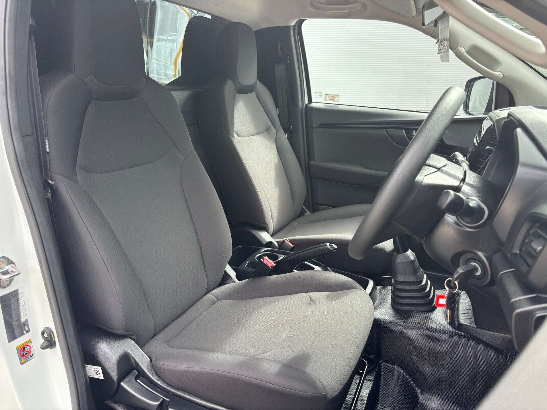 A 2022 ISUZU D-MAX 1.9 TD Utility 4x4 Single Cab Pickup A 2022 ISUZU D-MAX 1.9 TD Utility 4x4 Single Cab Pickup
