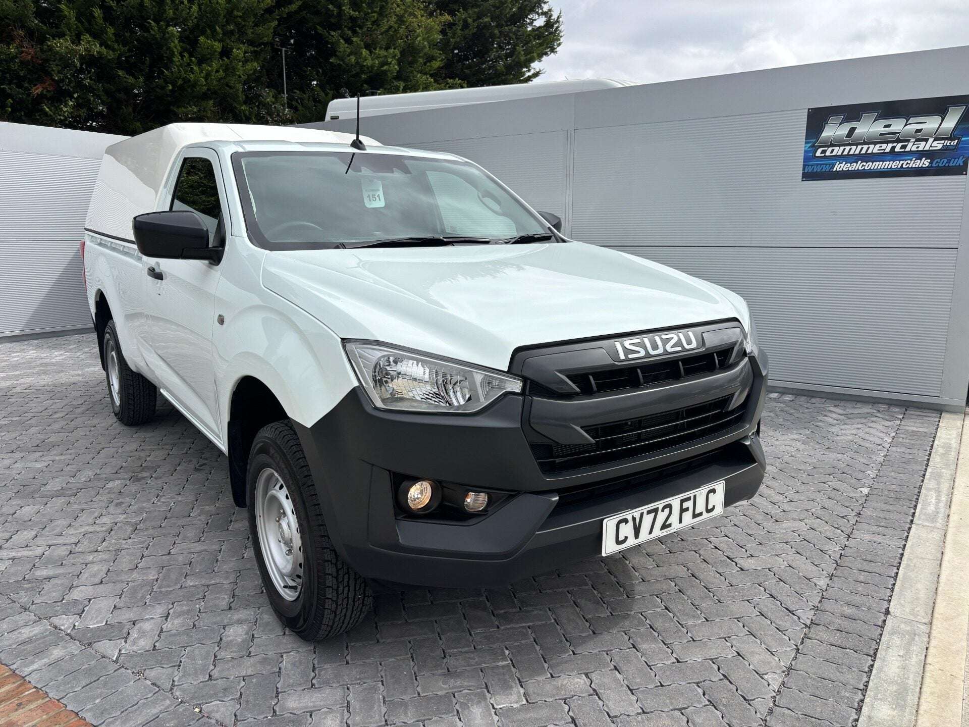 A 2022 ISUZU D-MAX 1.9 TD Utility 4x4 Single Cab Pickup A 2022 ISUZU D-MAX 1.9 TD Utility 4x4 Single Cab Pickup