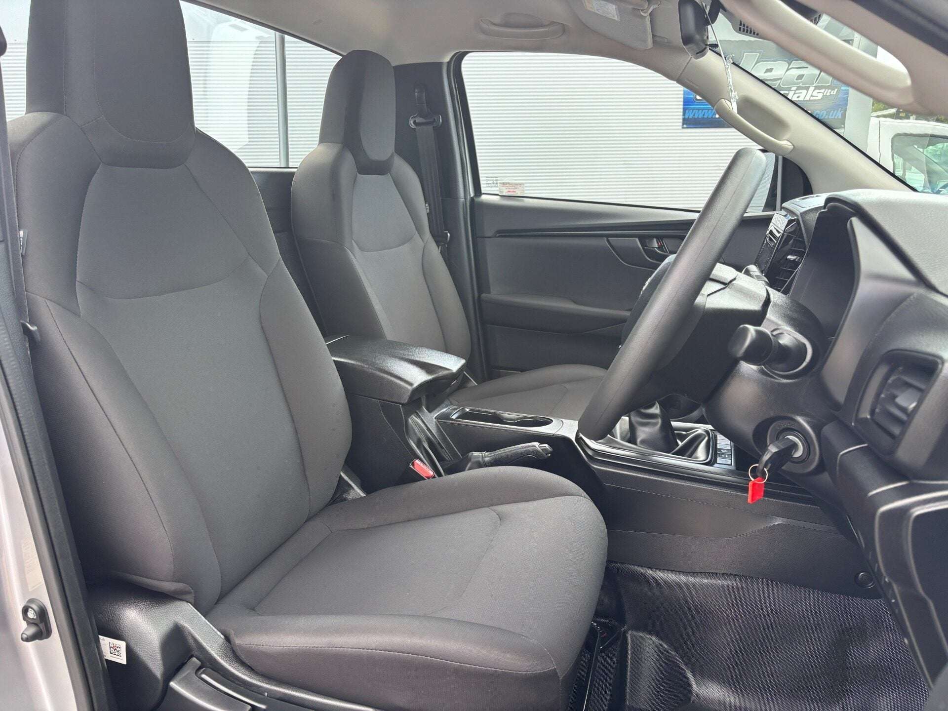 A 2024 ISUZU D-MAX 1.9 TD Utility 4x4 Single Cab Pickup A 2024 ISUZU D-MAX 1.9 TD Utility 4x4 Single Cab Pickup