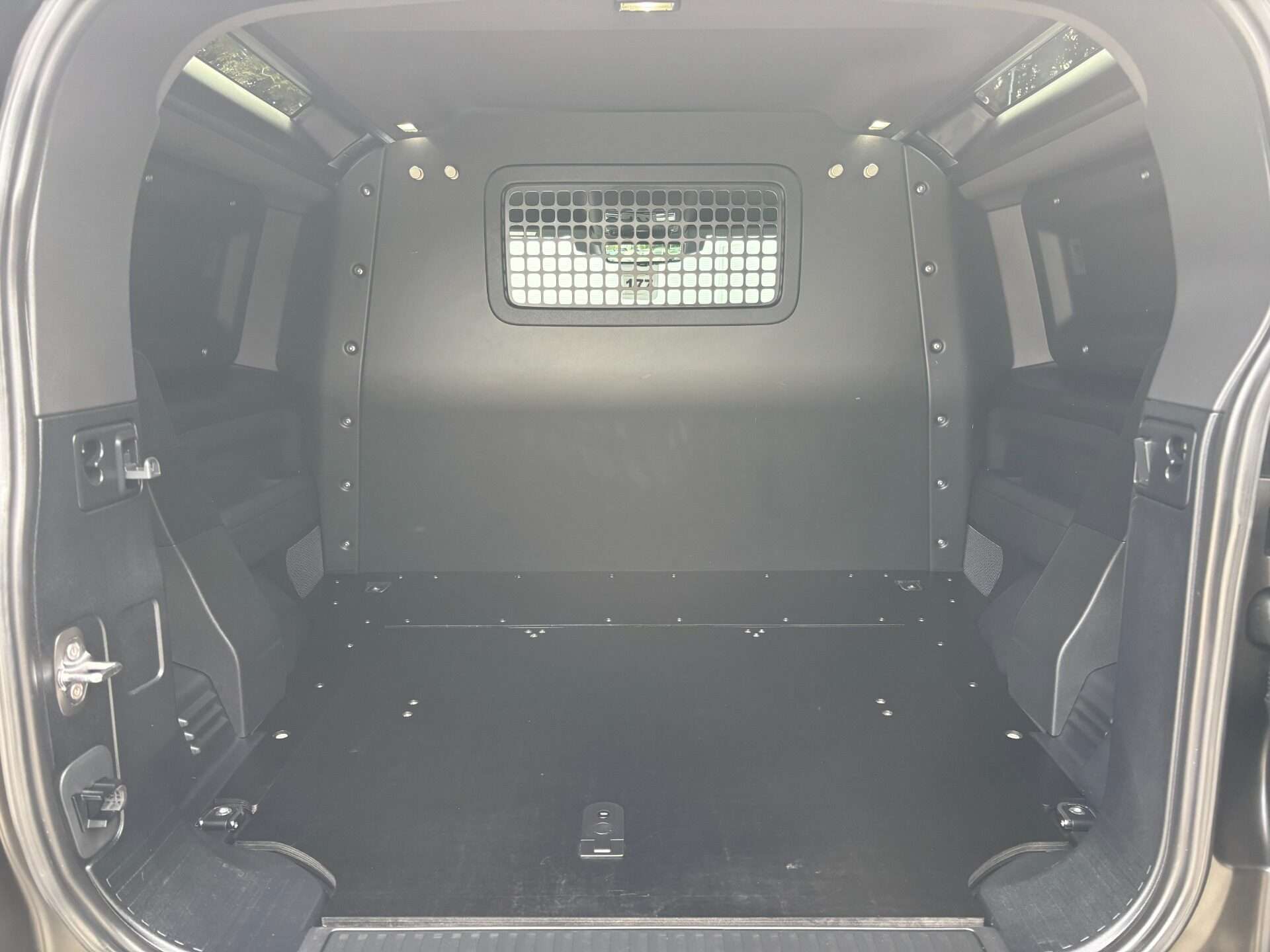 2023 LAND ROVER DEFENDER 90 2023 LAND ROVER DEFENDER 90