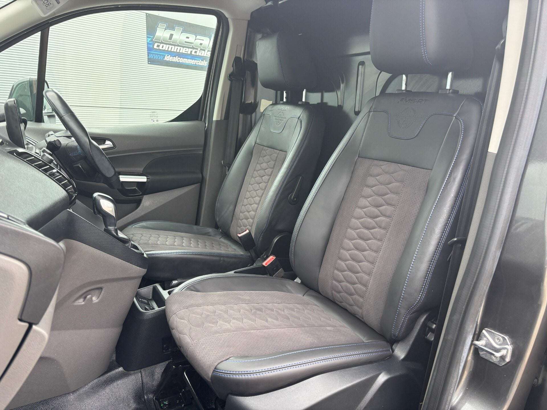 A 2023 FORD TRANSIT CONNECT 240 L1 MS-RT 120 ps Automatic Panel Van A 2023 FORD TRANSIT CONNECT 240 L1 MS-RT 120 ps Automatic Panel Van