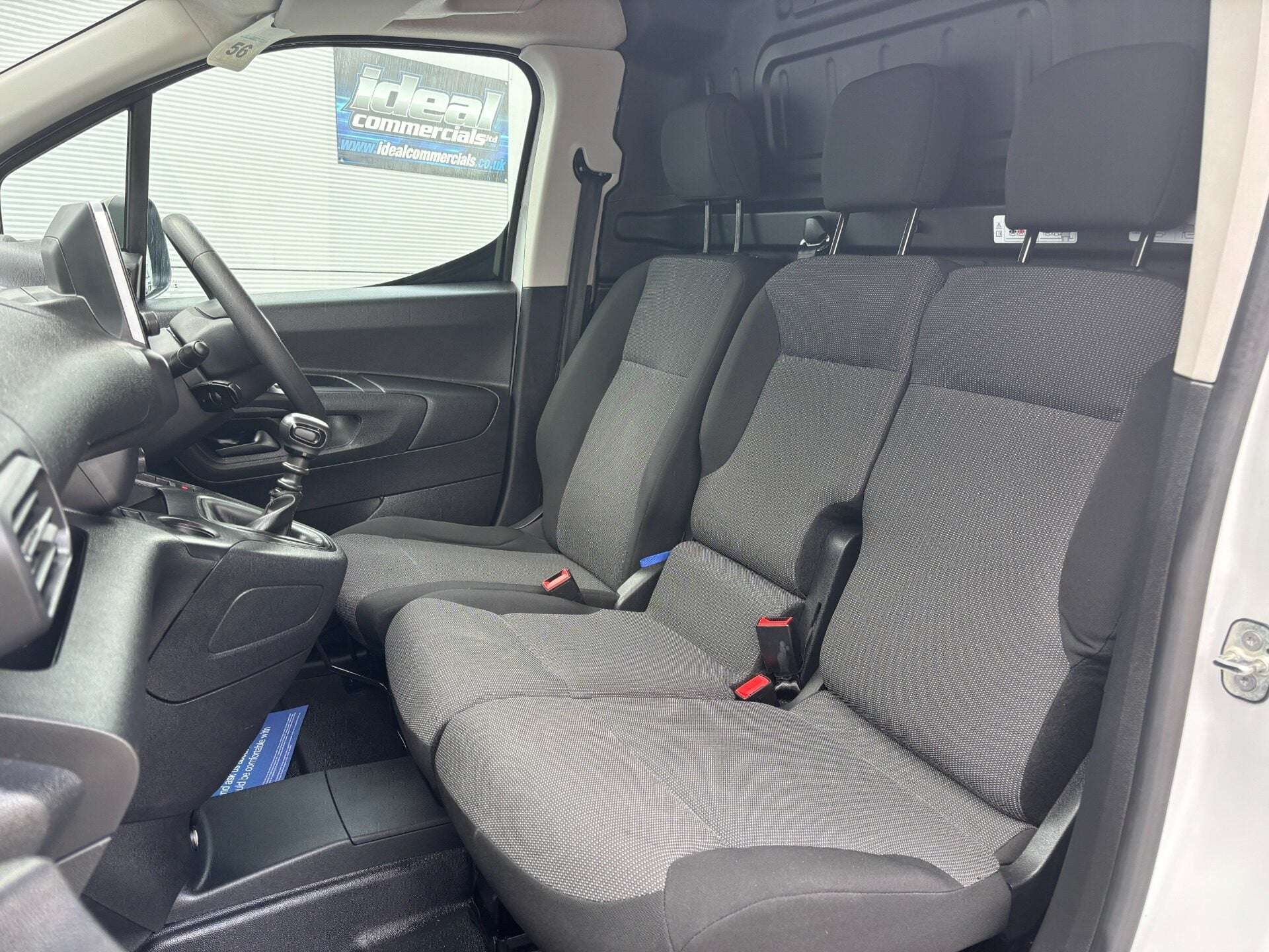 A 2023 CITROEN BERLINGO 1000 Enterprise Edition M 102 ps BlueHDi A 2023 CITROEN BERLINGO 1000 Enterprise Edition M 102 ps BlueHDi