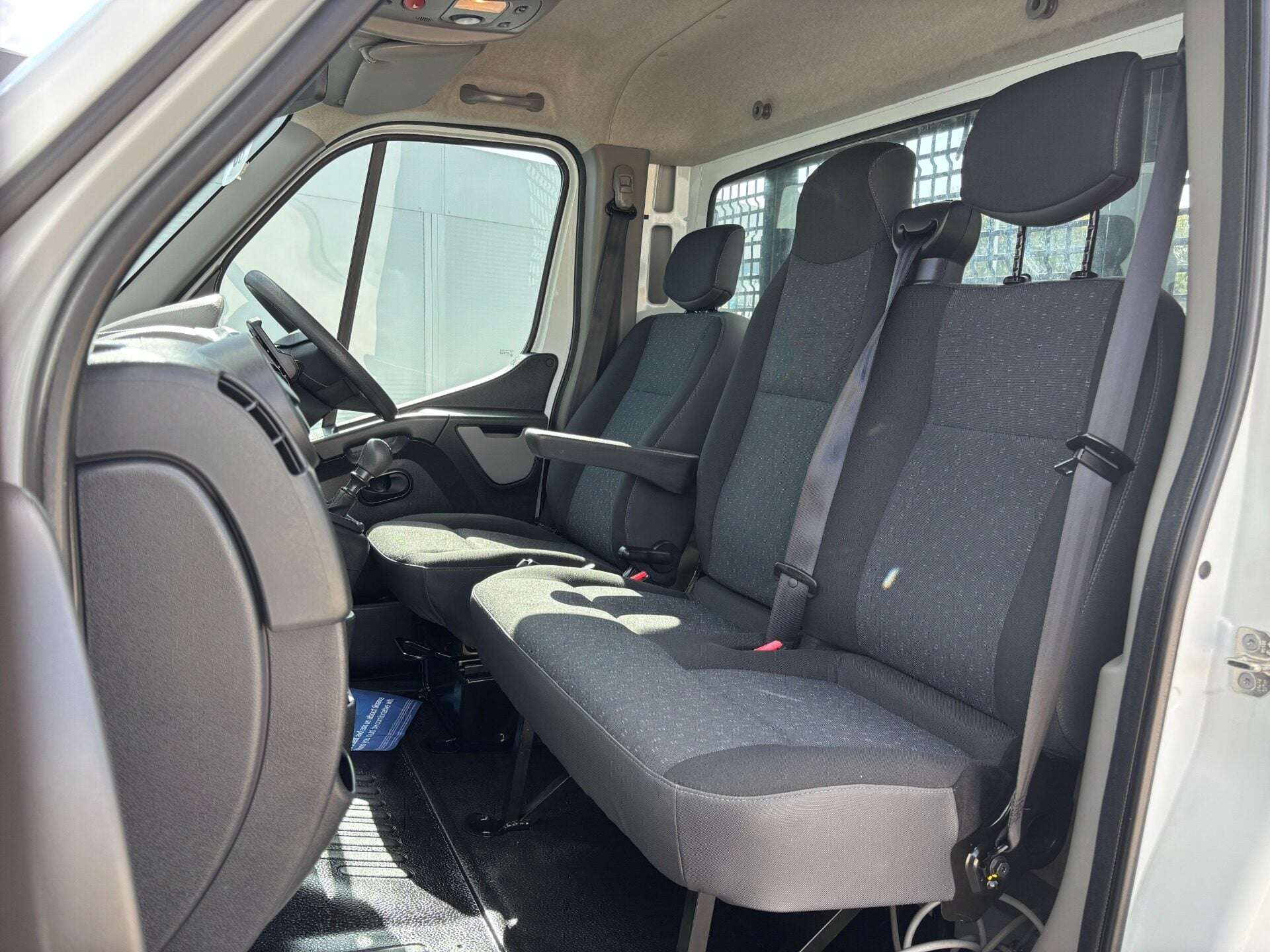 A 2012 VAUXHALL MOVANO R3500 L2 145 ps Dropside Truck with PH FV500 Swing Lift A 2012 VAUXHALL MOVANO R3500 L2 145 ps Dropside Truck with PH FV500 Swing Lift