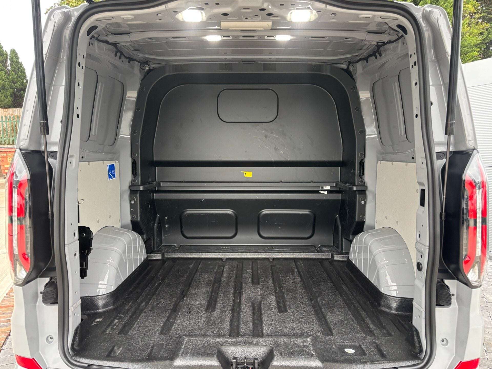 2026 FORD TRANSIT CUSTOM 2026 FORD TRANSIT CUSTOM