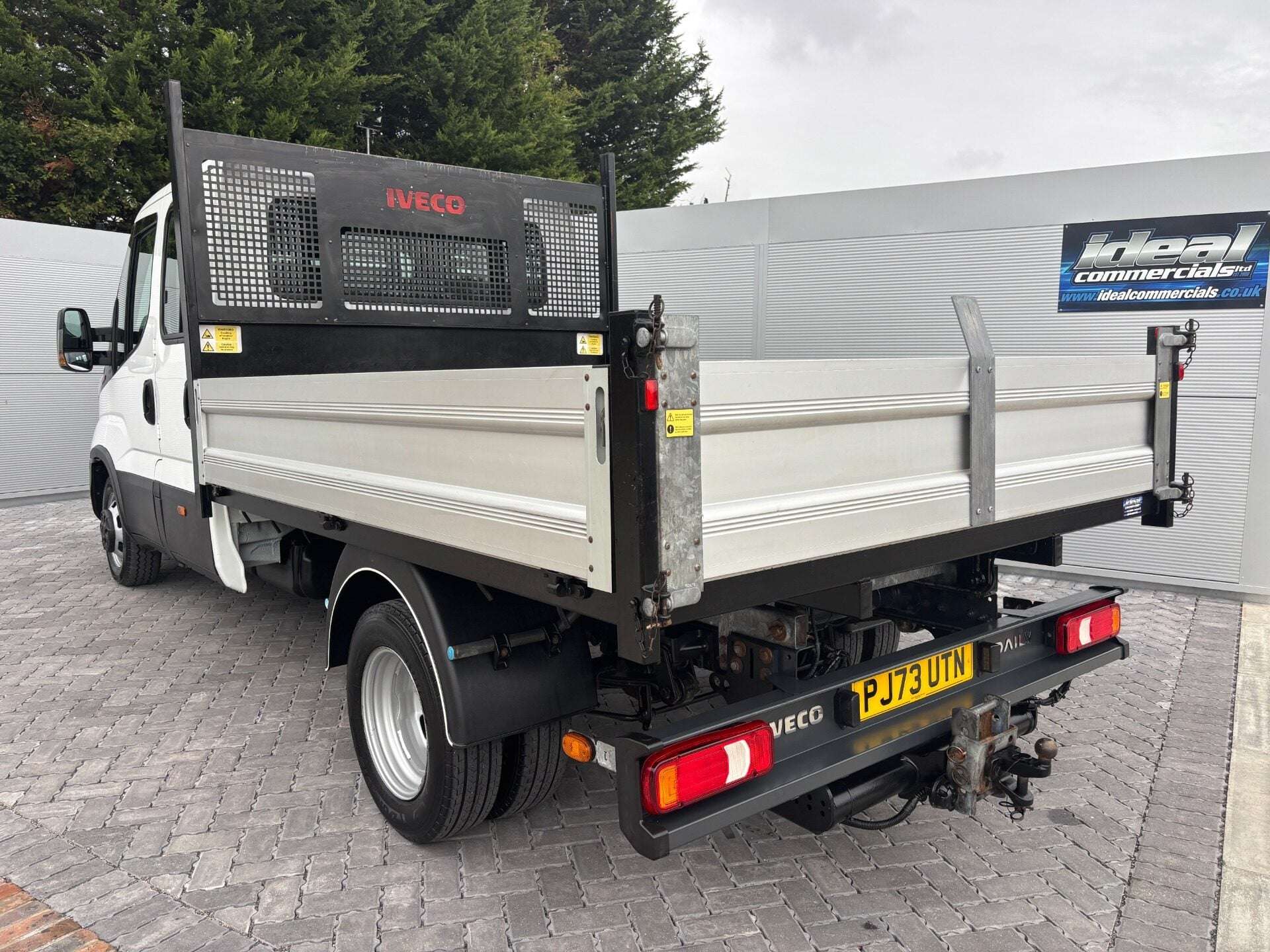 A 2023 IVECO DAILY 35C18HDB Crew Cab Tipper - Business A 2023 IVECO DAILY 35C18HDB Crew Cab Tipper - Business