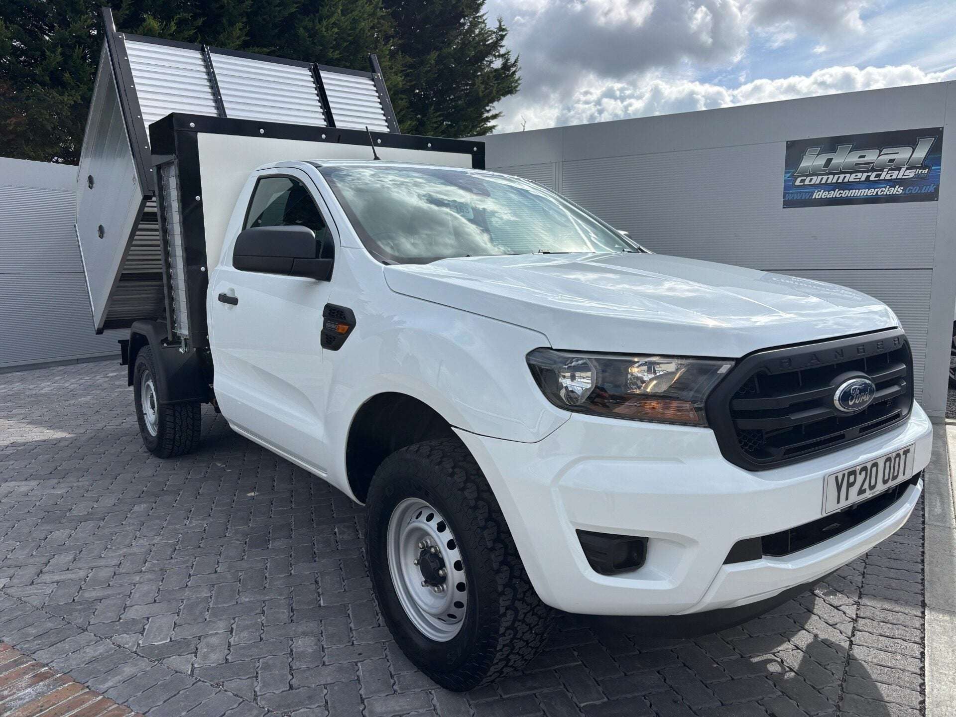 A 2020 FORD RANGER XL 4x4 Toolbox Arbor Tipper - Air Con / DAB A 2020 FORD RANGER XL 4x4 Toolbox Arbor Tipper - Air Con / DAB