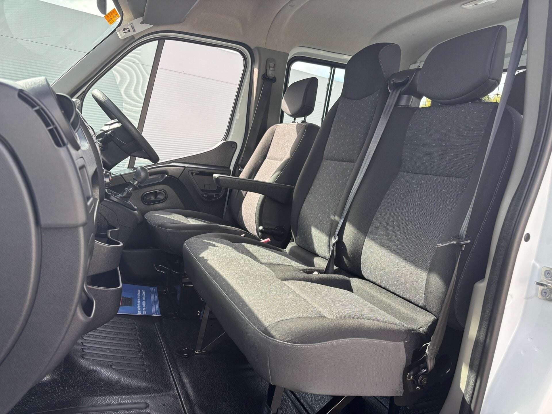 A 2016 VAUXHALL MOVANO F3500 L3 125 ps Crew Cab Tipper - Air Con - Euro 6 A 2016 VAUXHALL MOVANO F3500 L3 125 ps Crew Cab Tipper - Air Con - Euro 6