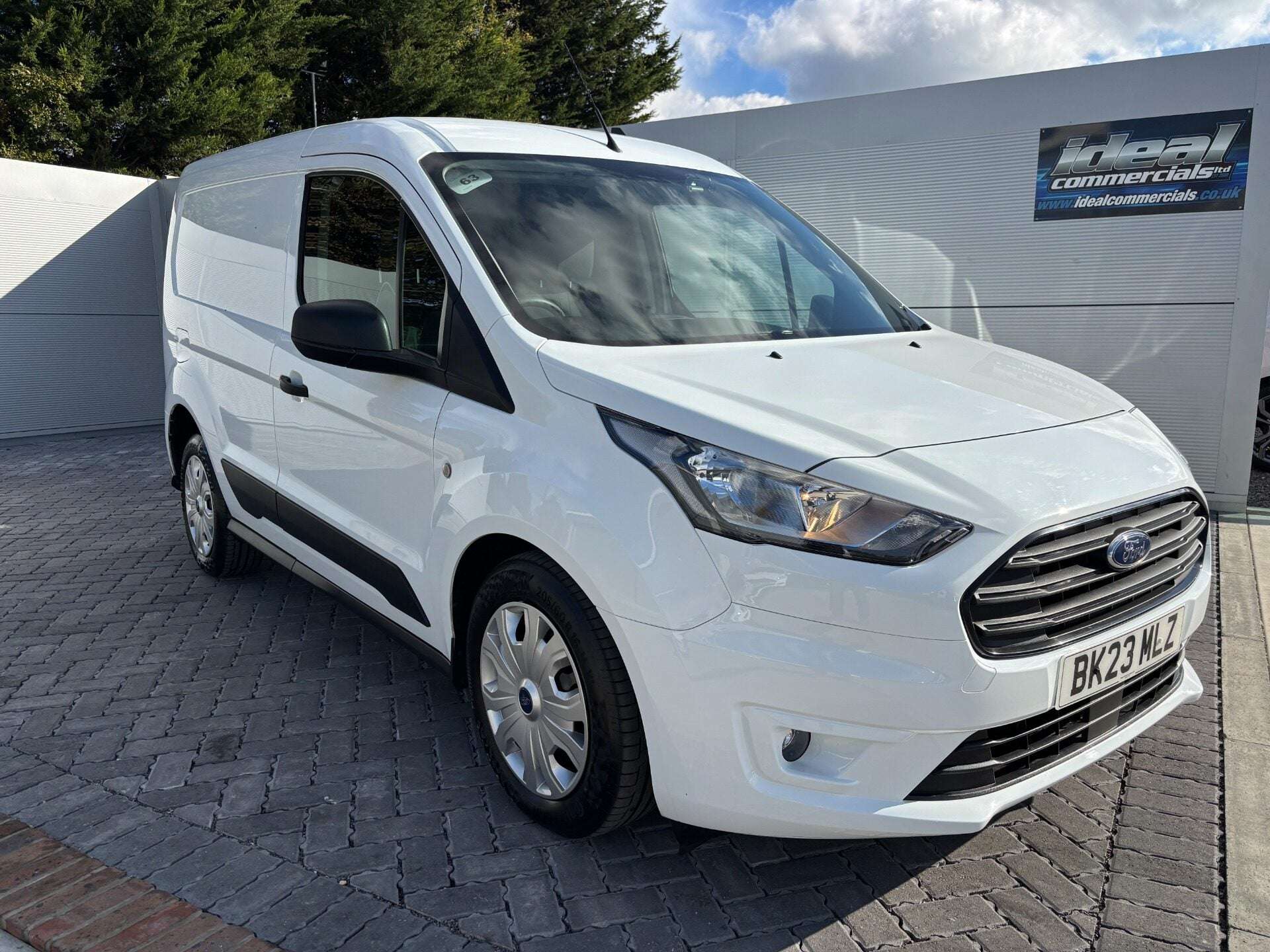 A 2023 FORD TRANSIT CONNECT 240 L1 Trend 100 ps Panel Van with Air Conditioning - Ex NHS A 2023 FORD TRANSIT CONNECT 240 L1 Trend 100 ps Panel Van with Air Conditioning - Ex NHS