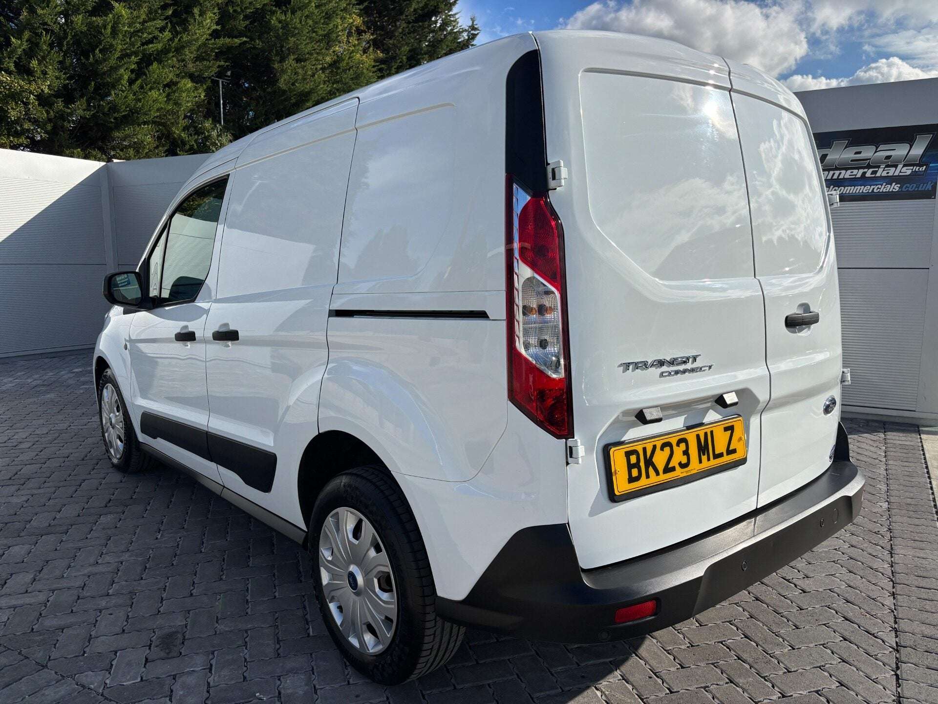 A 2023 FORD TRANSIT CONNECT 240 L1 Trend 100 ps Panel Van with Air Conditioning - Ex NHS A 2023 FORD TRANSIT CONNECT 240 L1 Trend 100 ps Panel Van with Air Conditioning - Ex NHS