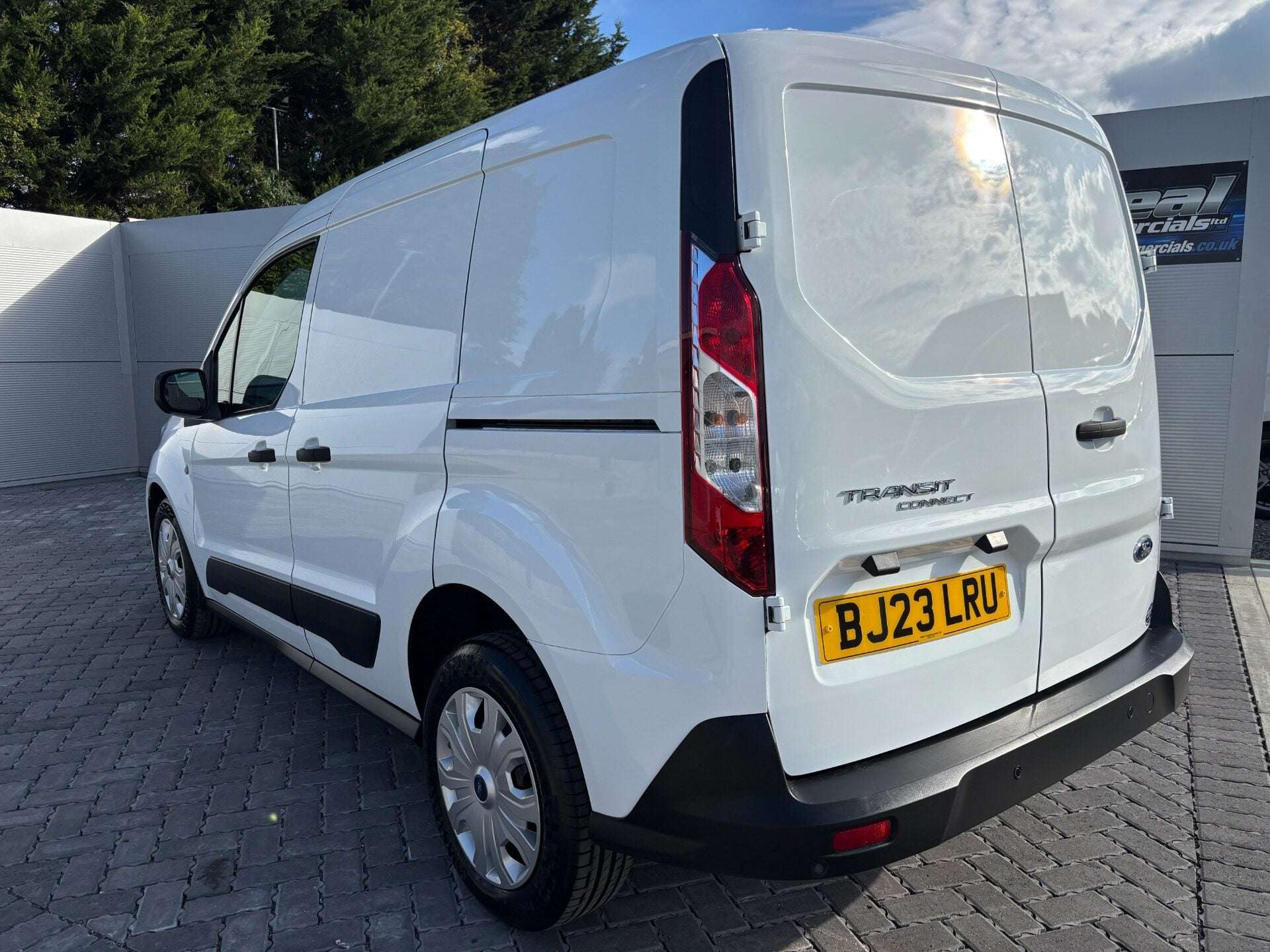 A 2023 FORD TRANSIT CONNECT 240 L1 Trend 100 ps Panel Van with Air Conditioning - Ex NHS A 2023 FORD TRANSIT CONNECT 240 L1 Trend 100 ps Panel Van with Air Conditioning - Ex NHS