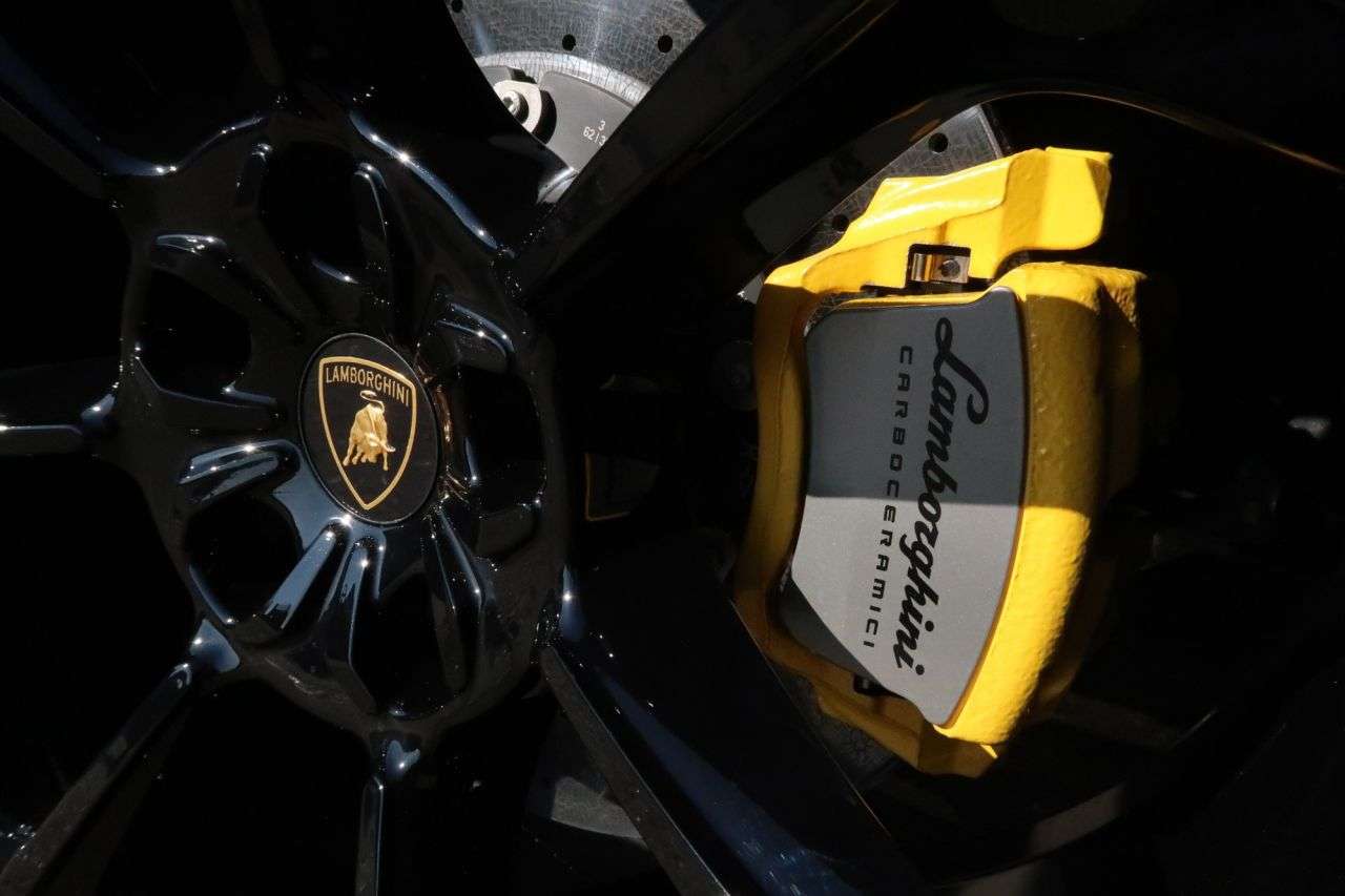 2025 LAMBORGHINI URUS 2025 LAMBORGHINI URUS