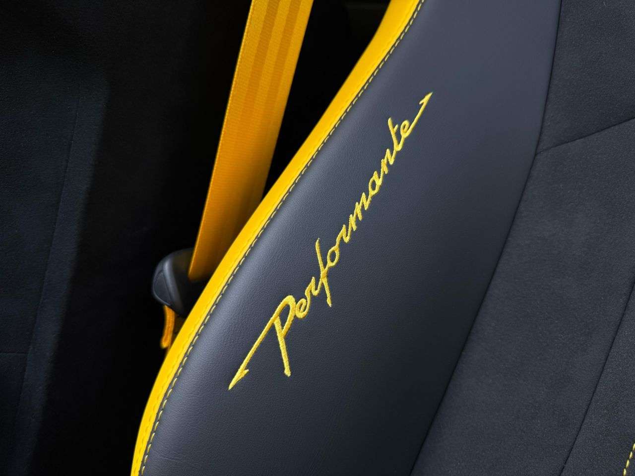 2025 LAMBORGHINI URUS 2025 LAMBORGHINI URUS