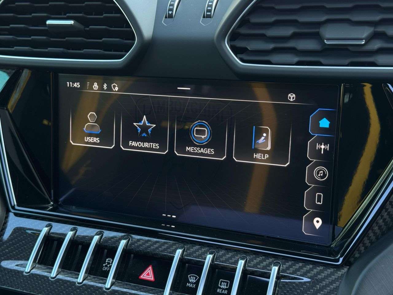 2025 LAMBORGHINI URUS 2025 LAMBORGHINI URUS