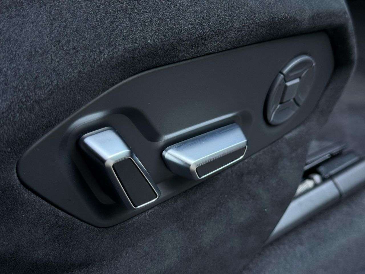 2025 LAMBORGHINI URUS 2025 LAMBORGHINI URUS