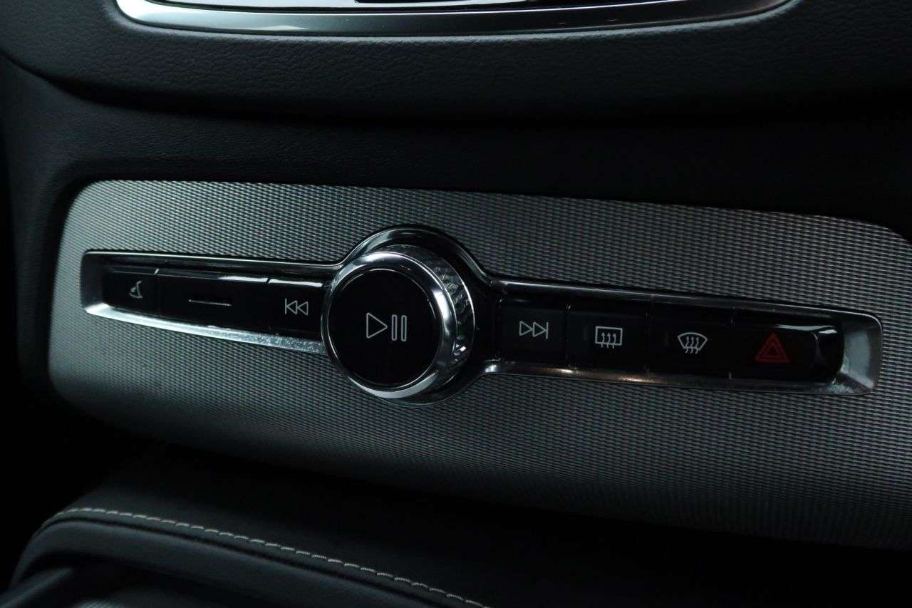 2021 VOLVO XC90 2021 VOLVO XC90