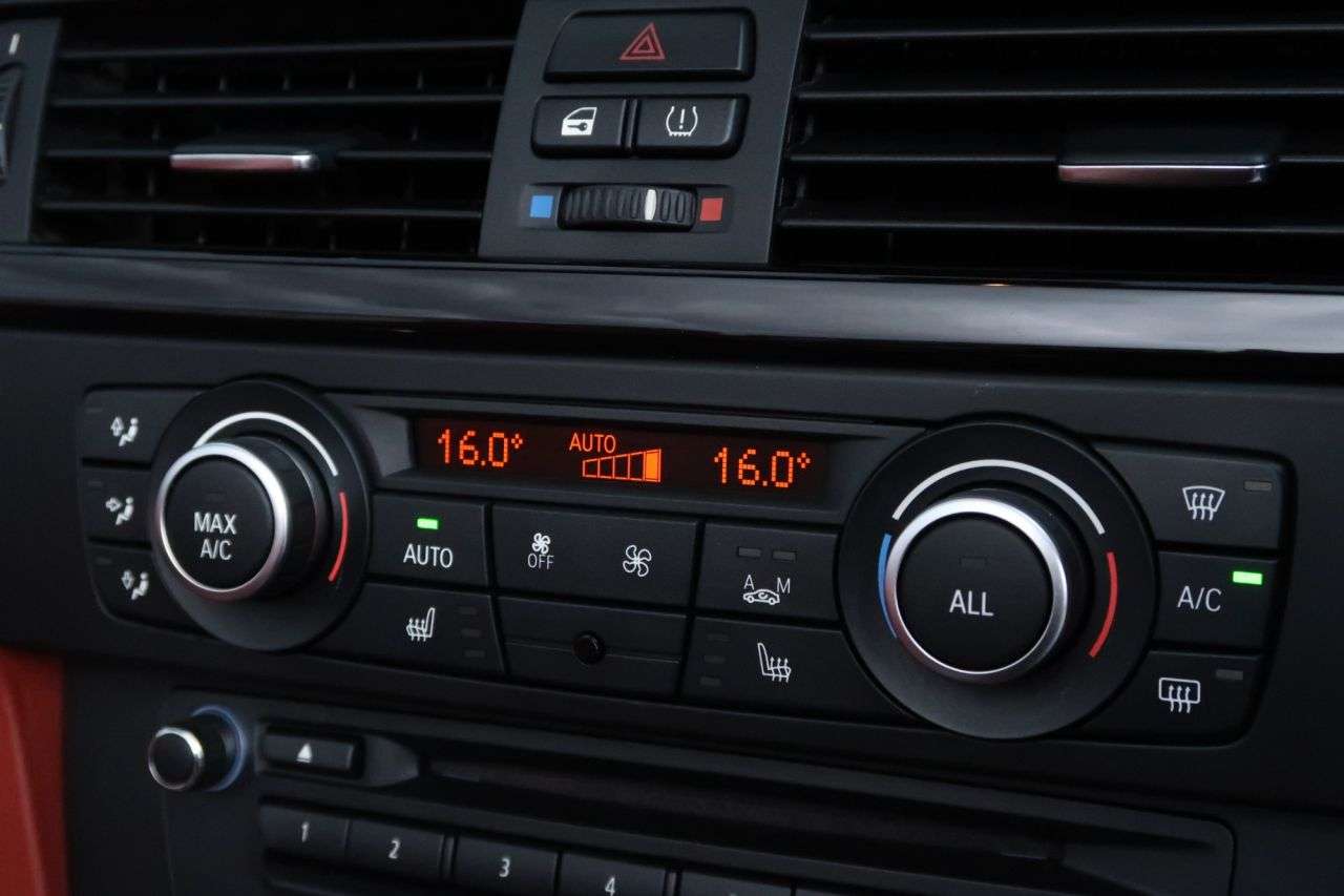 2013 BMW M3 2013 BMW M3