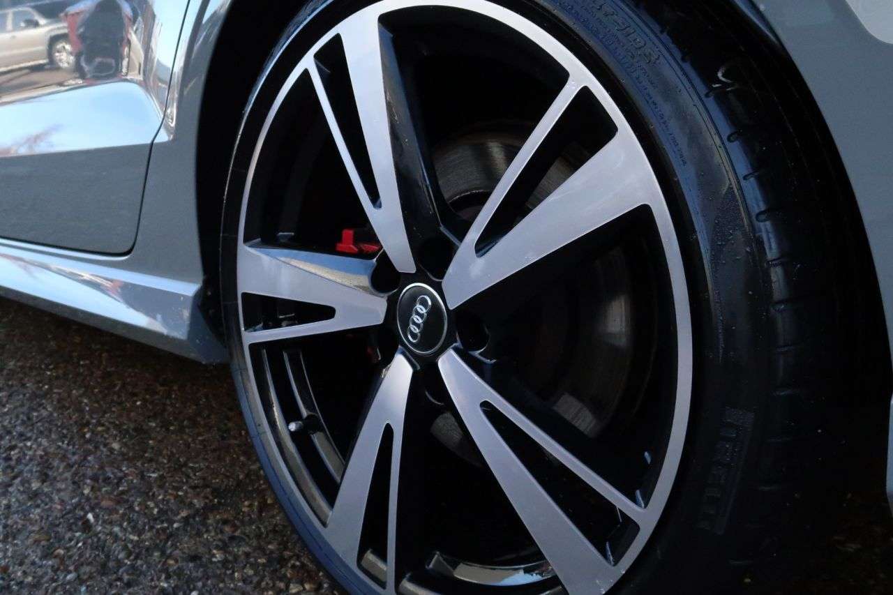 2018 AUDI RS3 2018 AUDI RS3